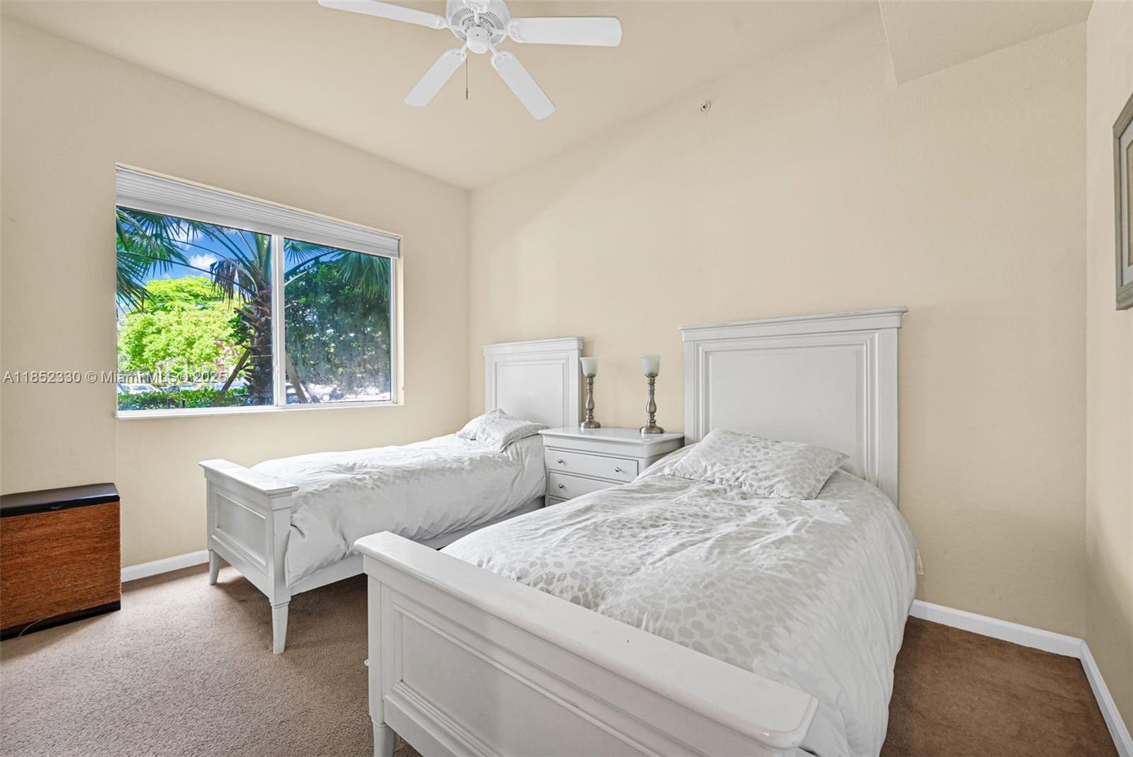 3500 Oaks Clubhouse Dr # 101