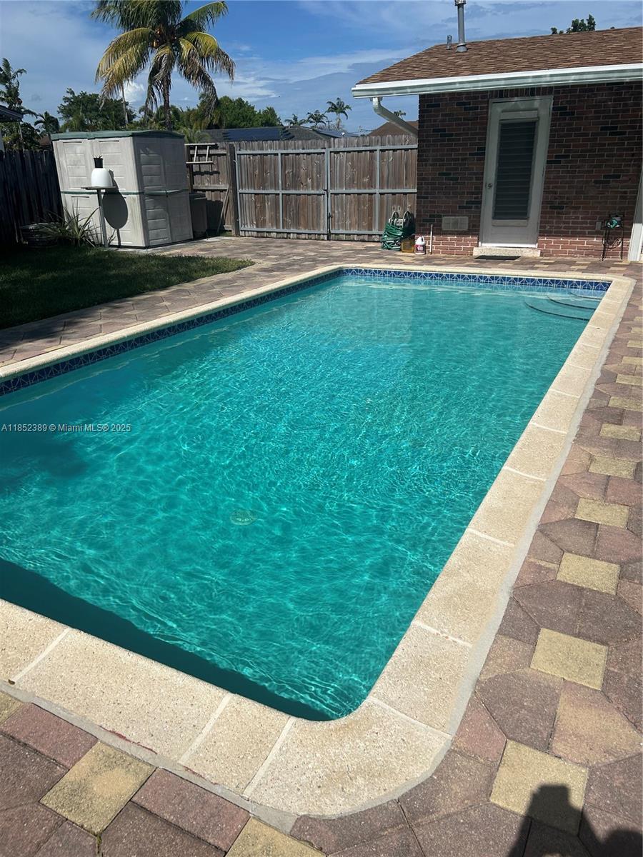 15900 SW 103rd Pl