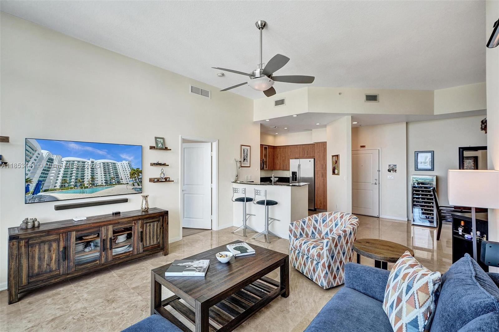 7900 Harbor Island Dr Unit: PH15