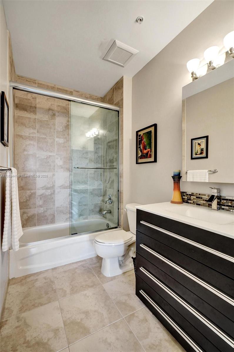 7900 Harbor Island Dr Unit: PH15