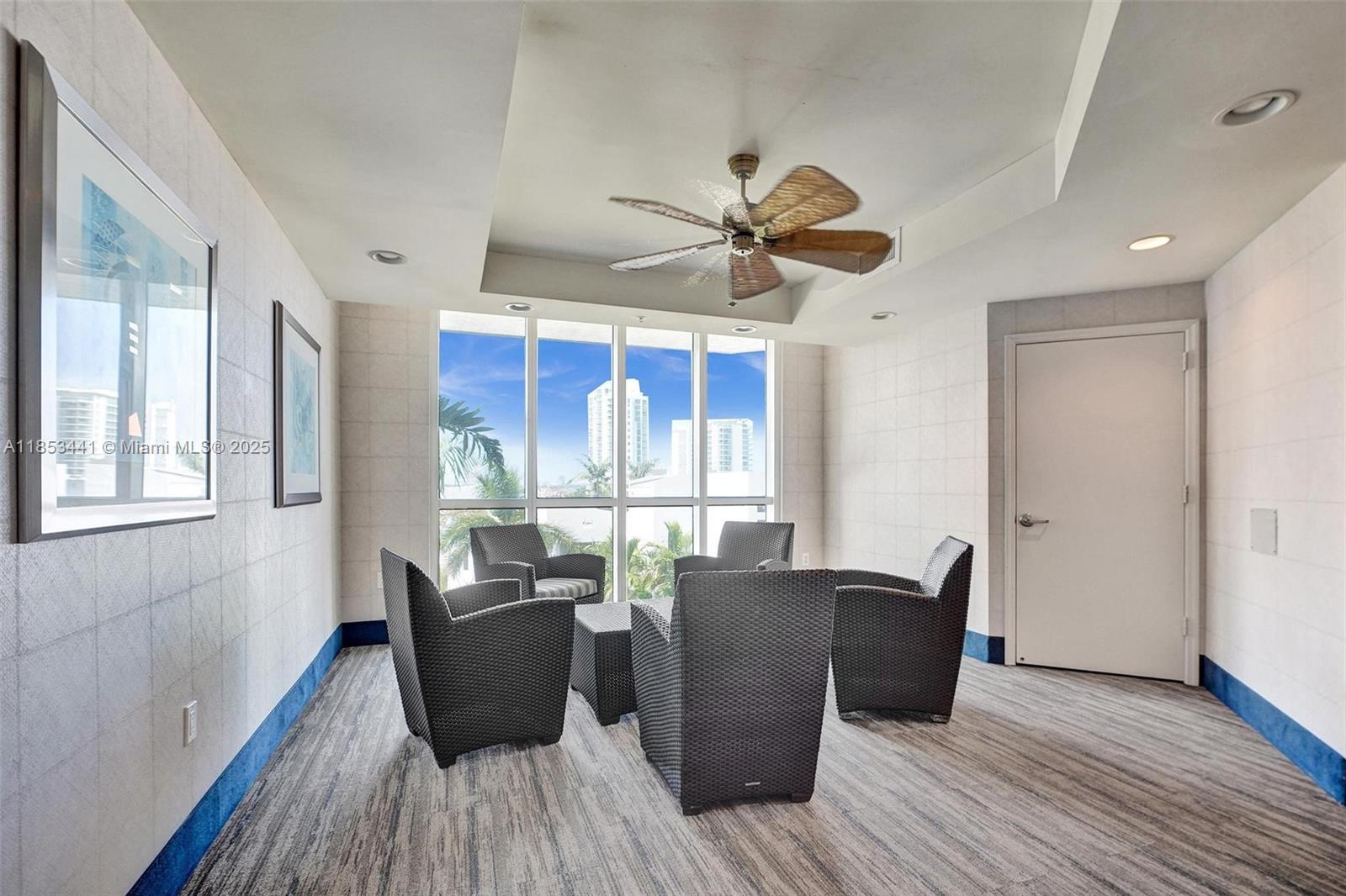 7900 Harbor Island Dr Unit: PH15