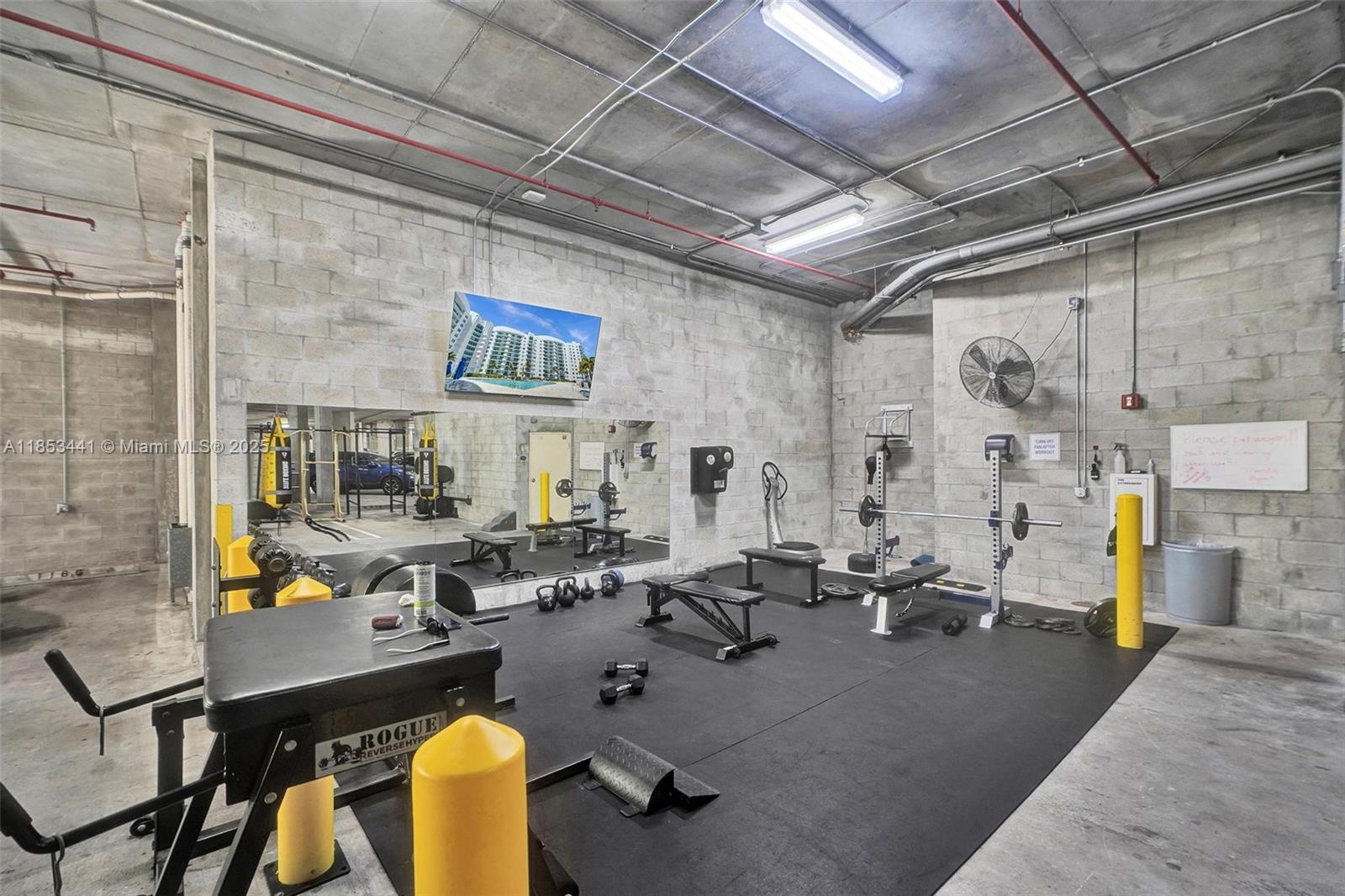 7900 Harbor Island Dr Unit: PH15