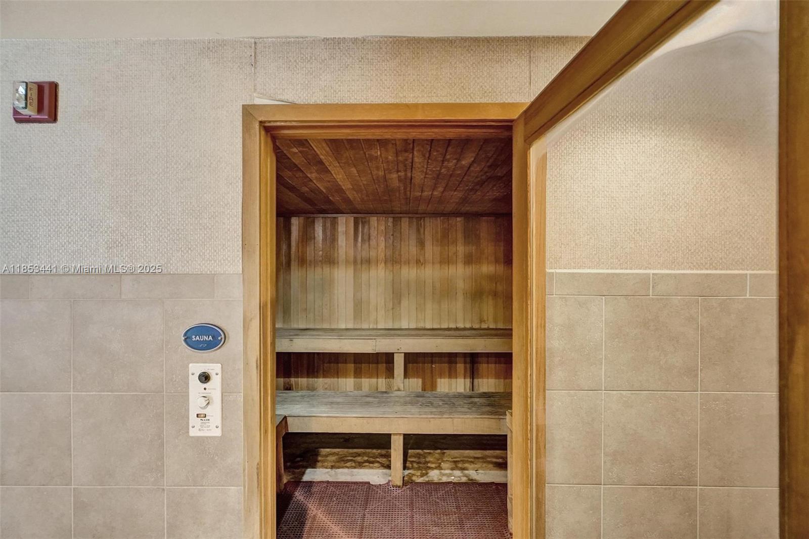 7900 Harbor Island Dr Unit: PH15