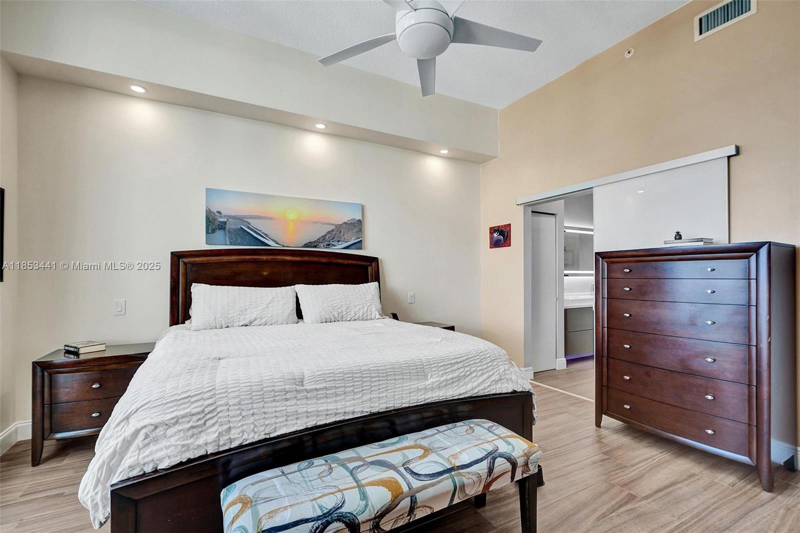 7900 Harbor Island Dr Unit: PH15