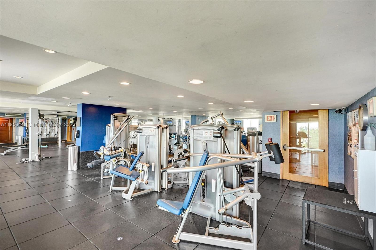 7900 Harbor Island Dr Unit: PH15