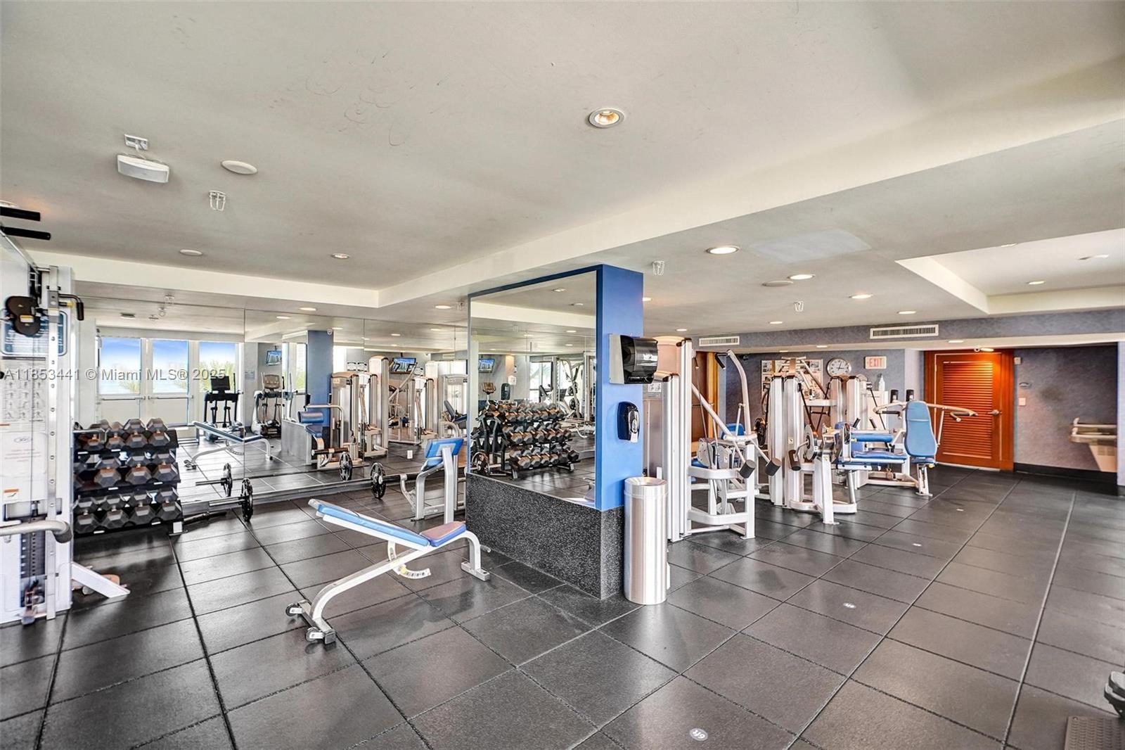 7900 Harbor Island Dr Unit: PH15