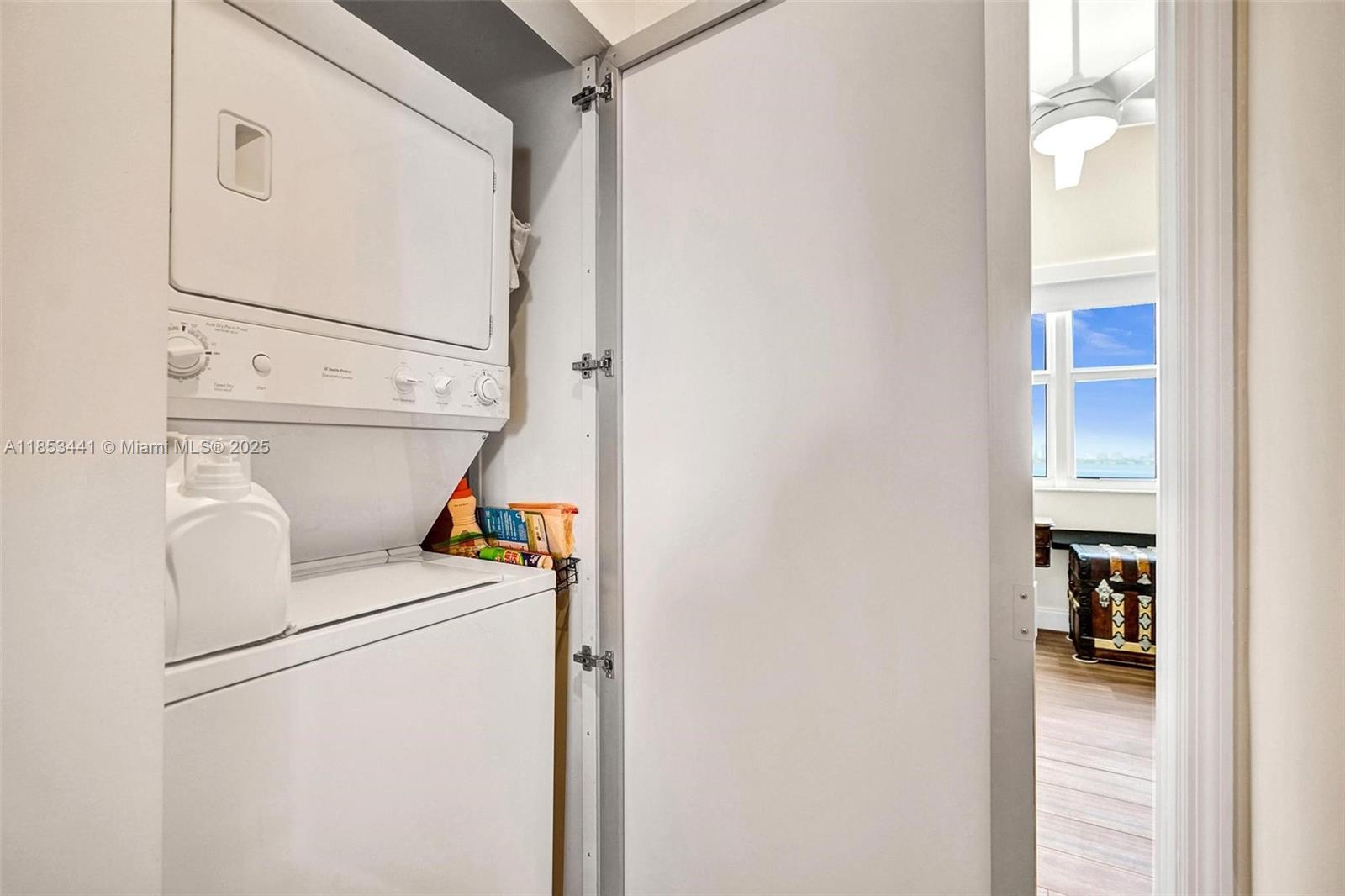 7900 Harbor Island Dr Unit: PH15