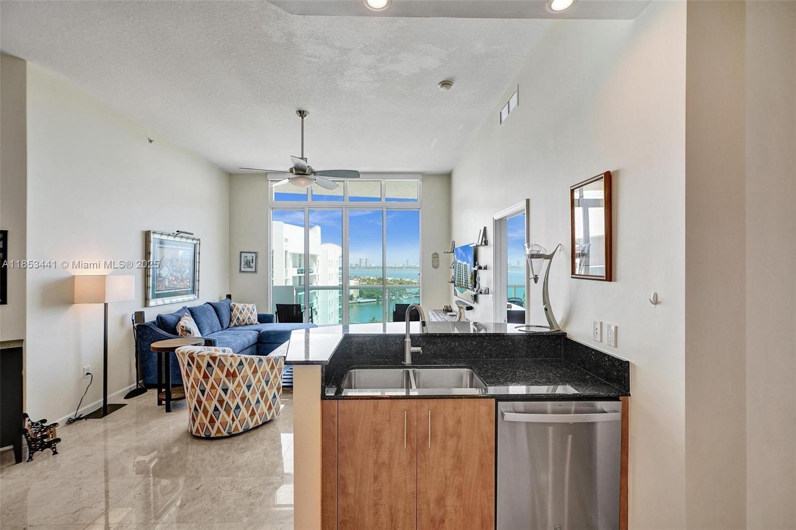 7900 Harbor Island Dr Unit: PH15