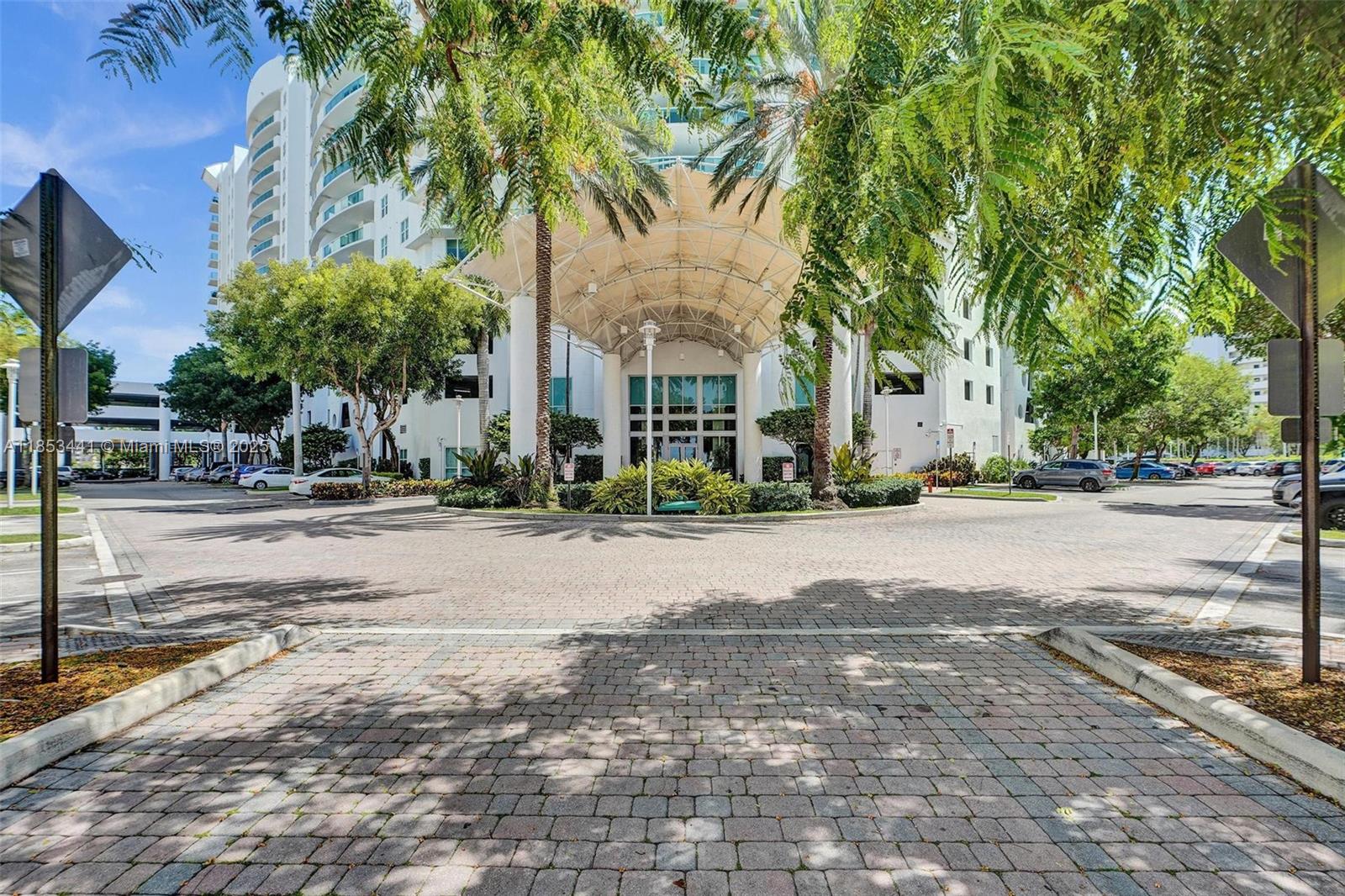 7900 Harbor Island Dr Unit: PH15