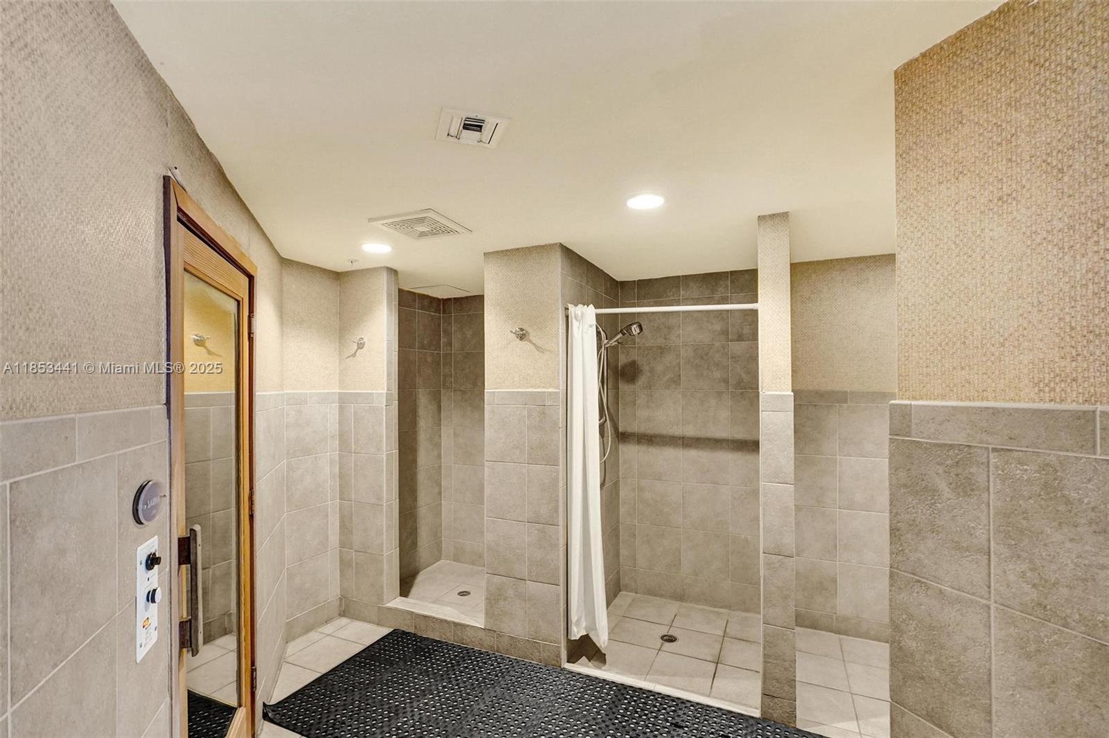 7900 Harbor Island Dr Unit: PH15