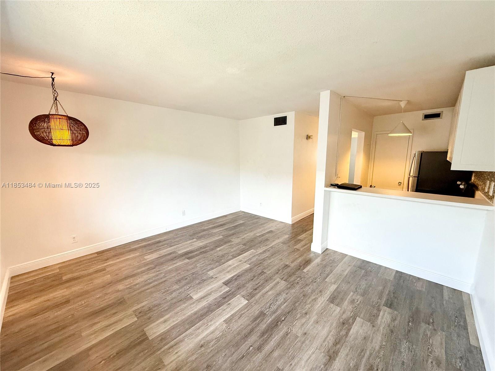 1000 SE 15th St # 203