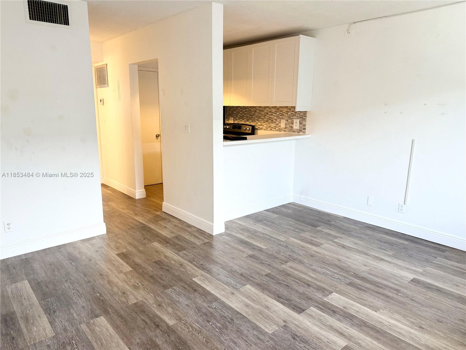 1000 SE 15th St # 203