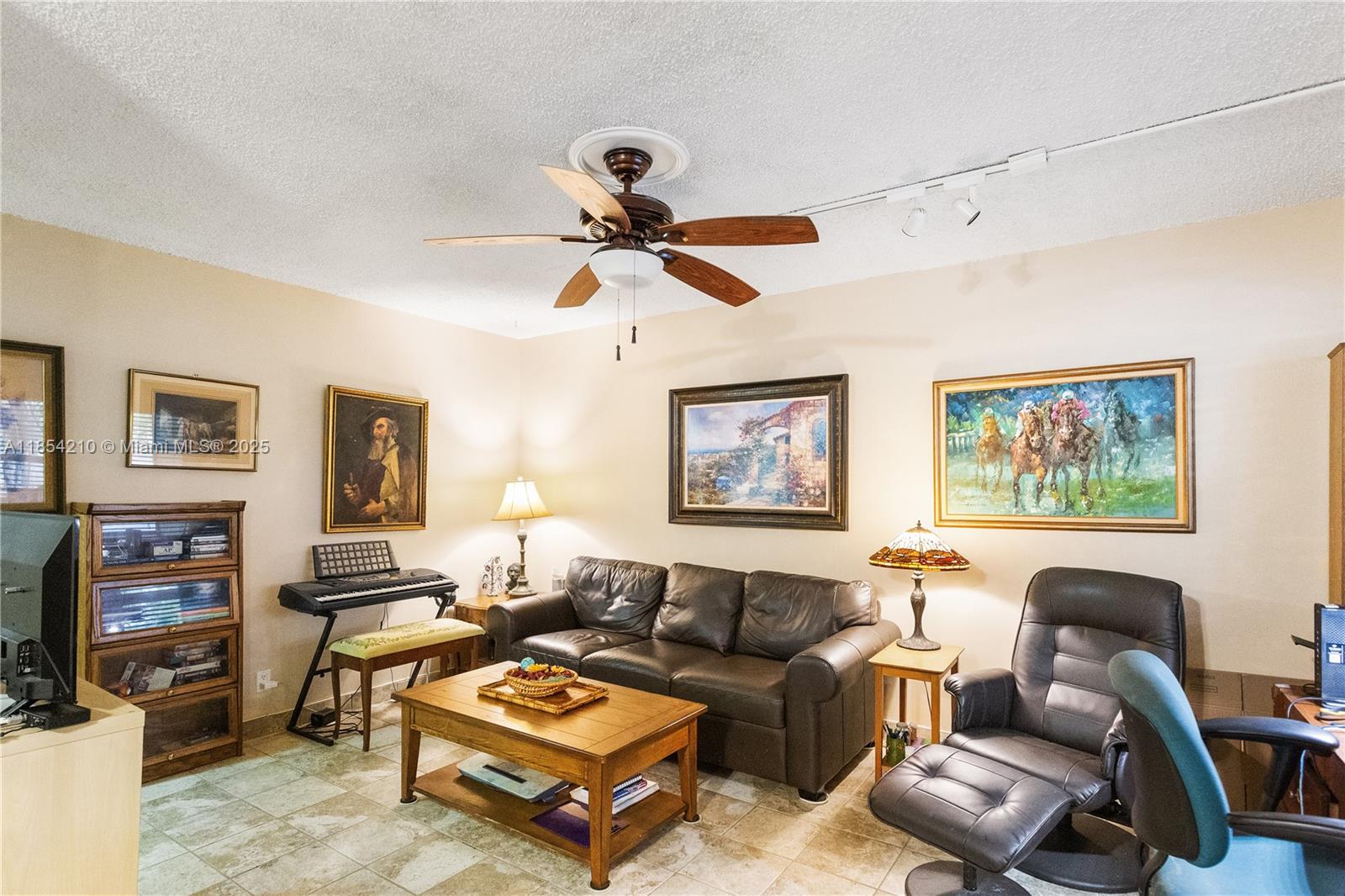 1425 Arthur St # 205A