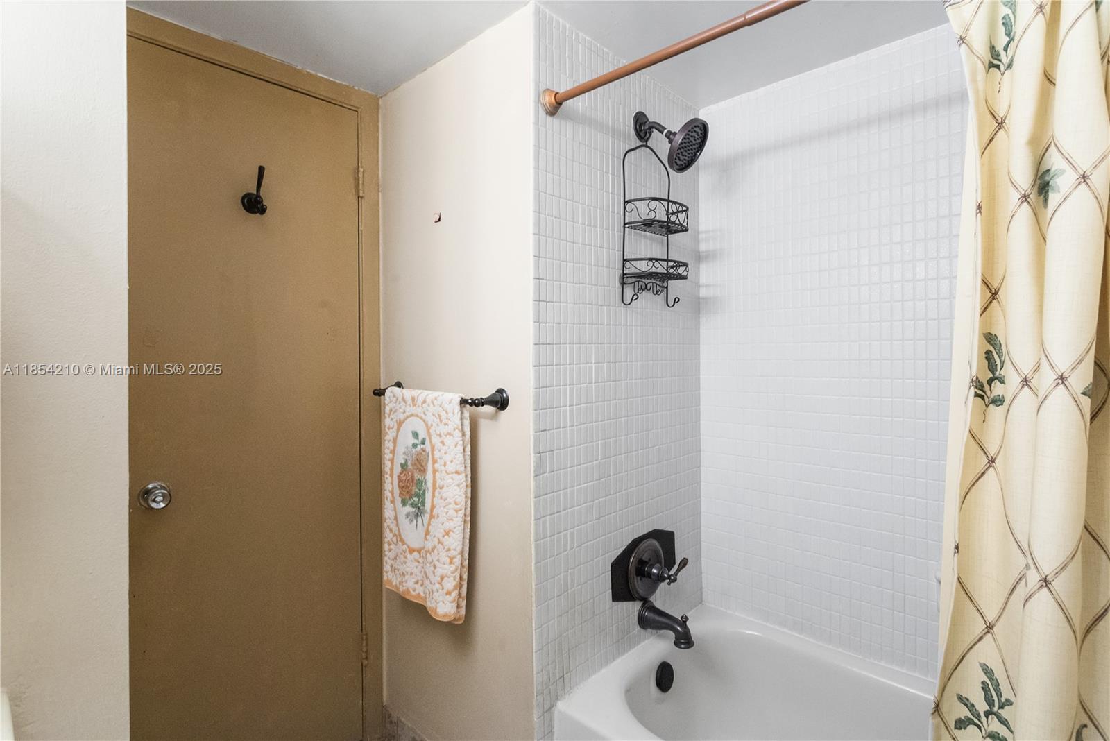 1425 Arthur St # 205A