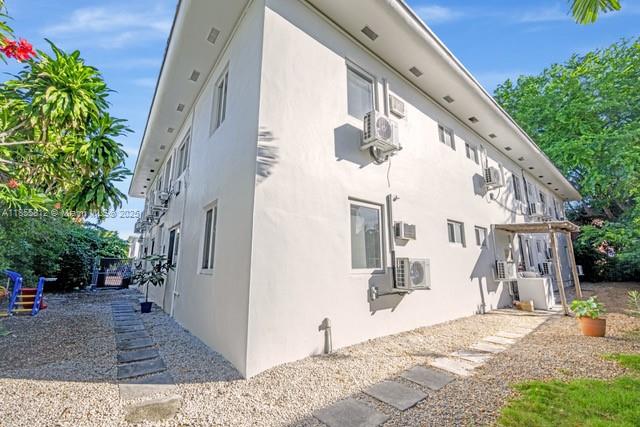 520 NE 82nd Ter # 4