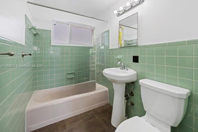 520 NE 82nd Ter # 4