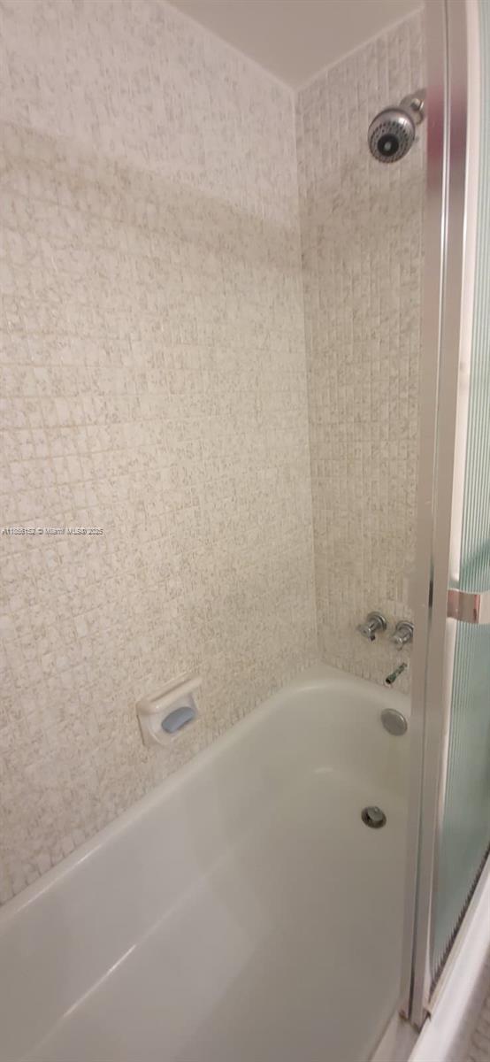 501 Three Islands Blvd # 112