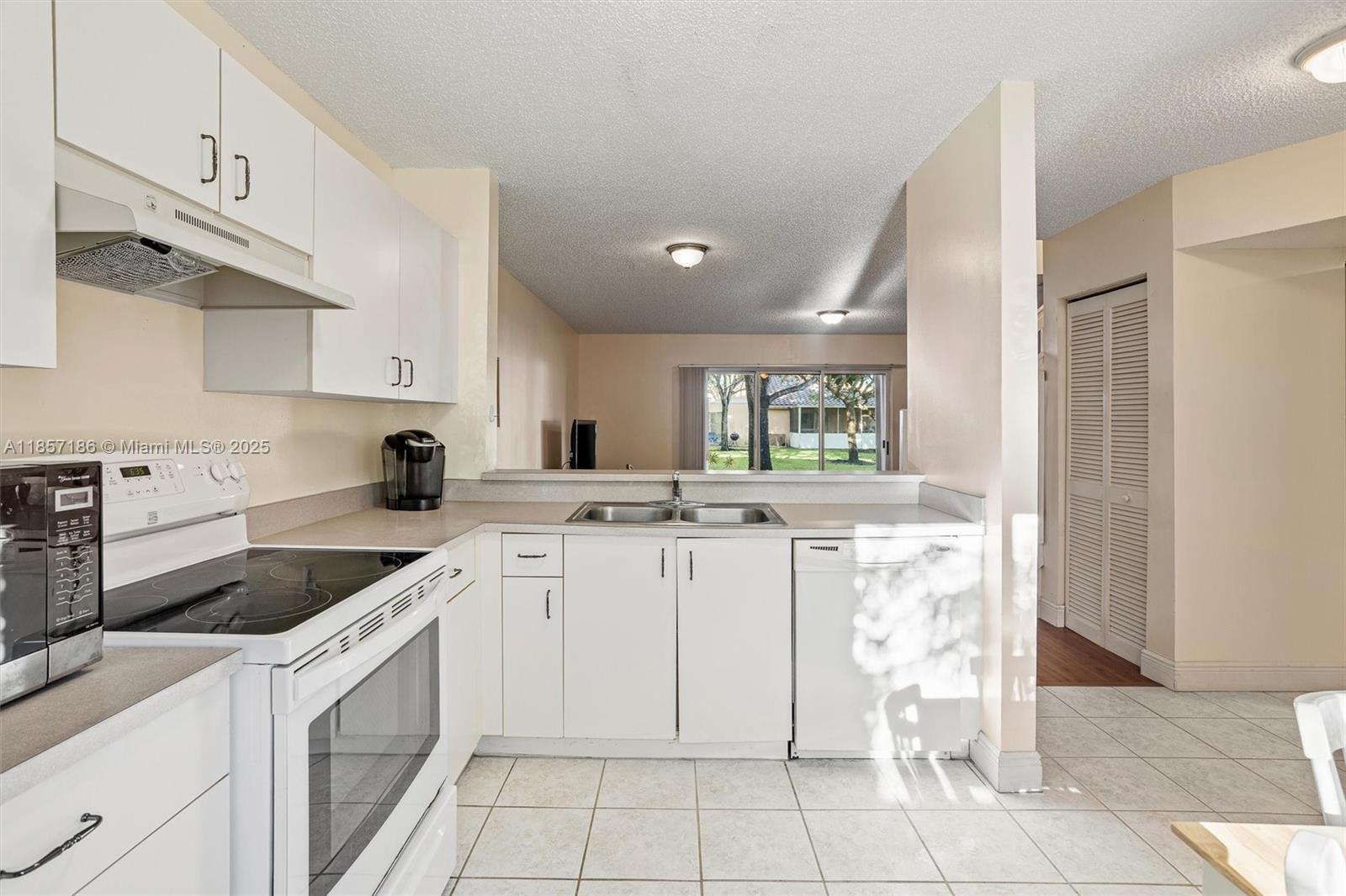 719 NW 208th Way