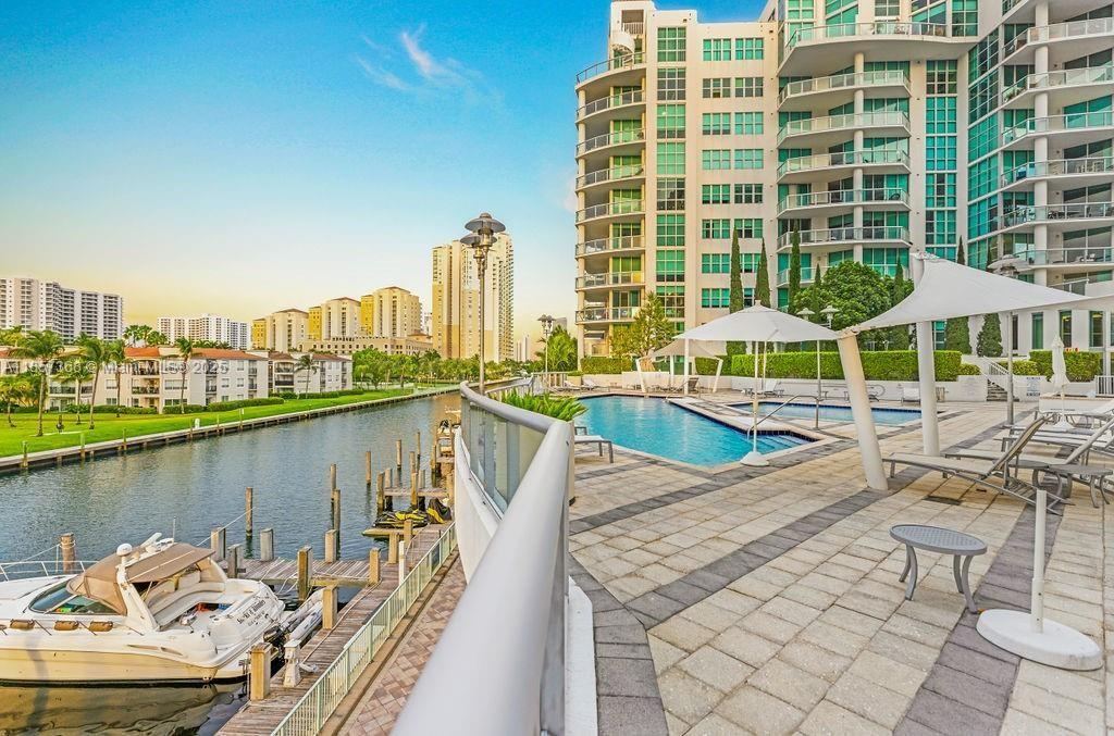 3131 NE 188th St # 504 Unit: 1-504