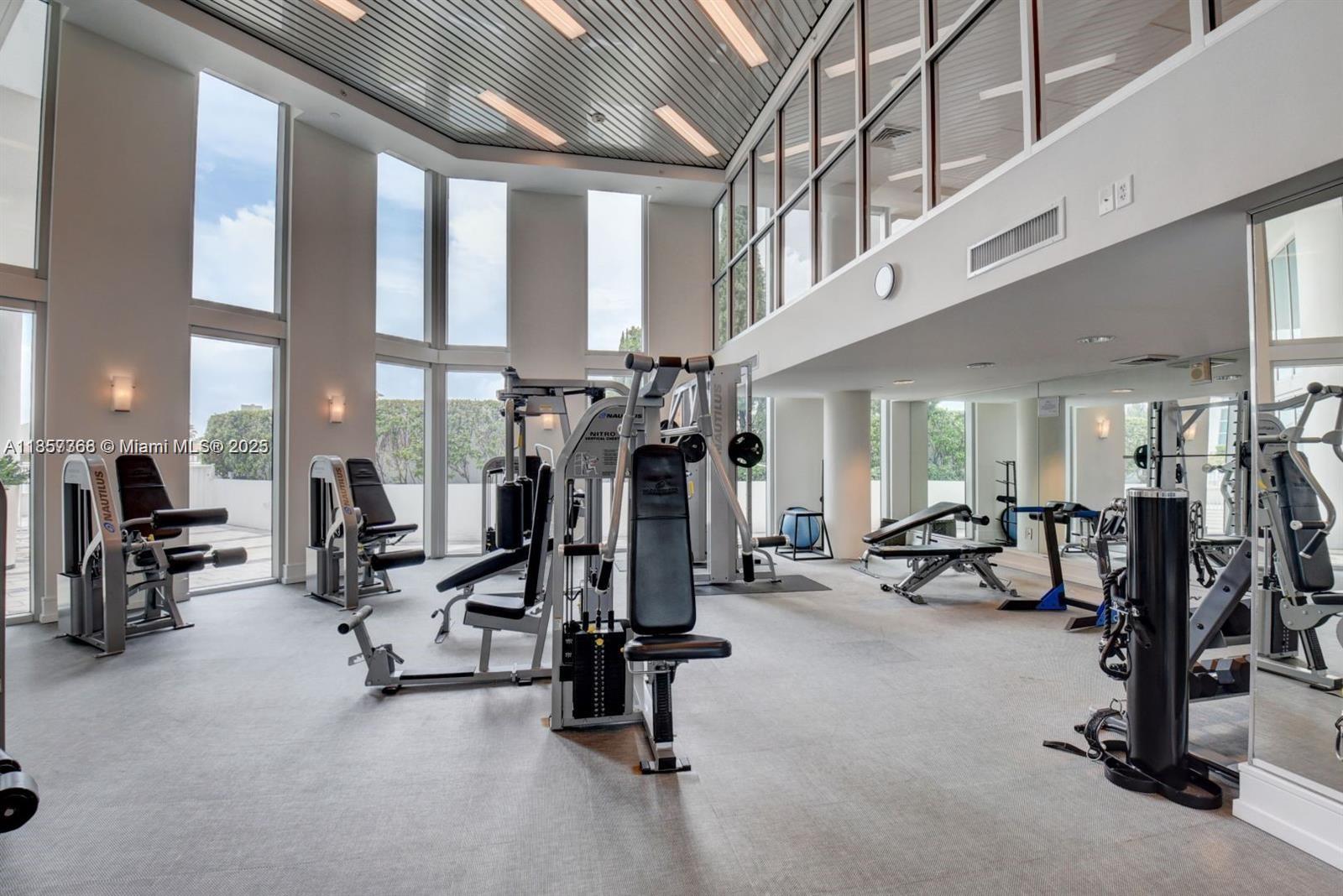 3131 NE 188th St # 504 Unit: 1-504