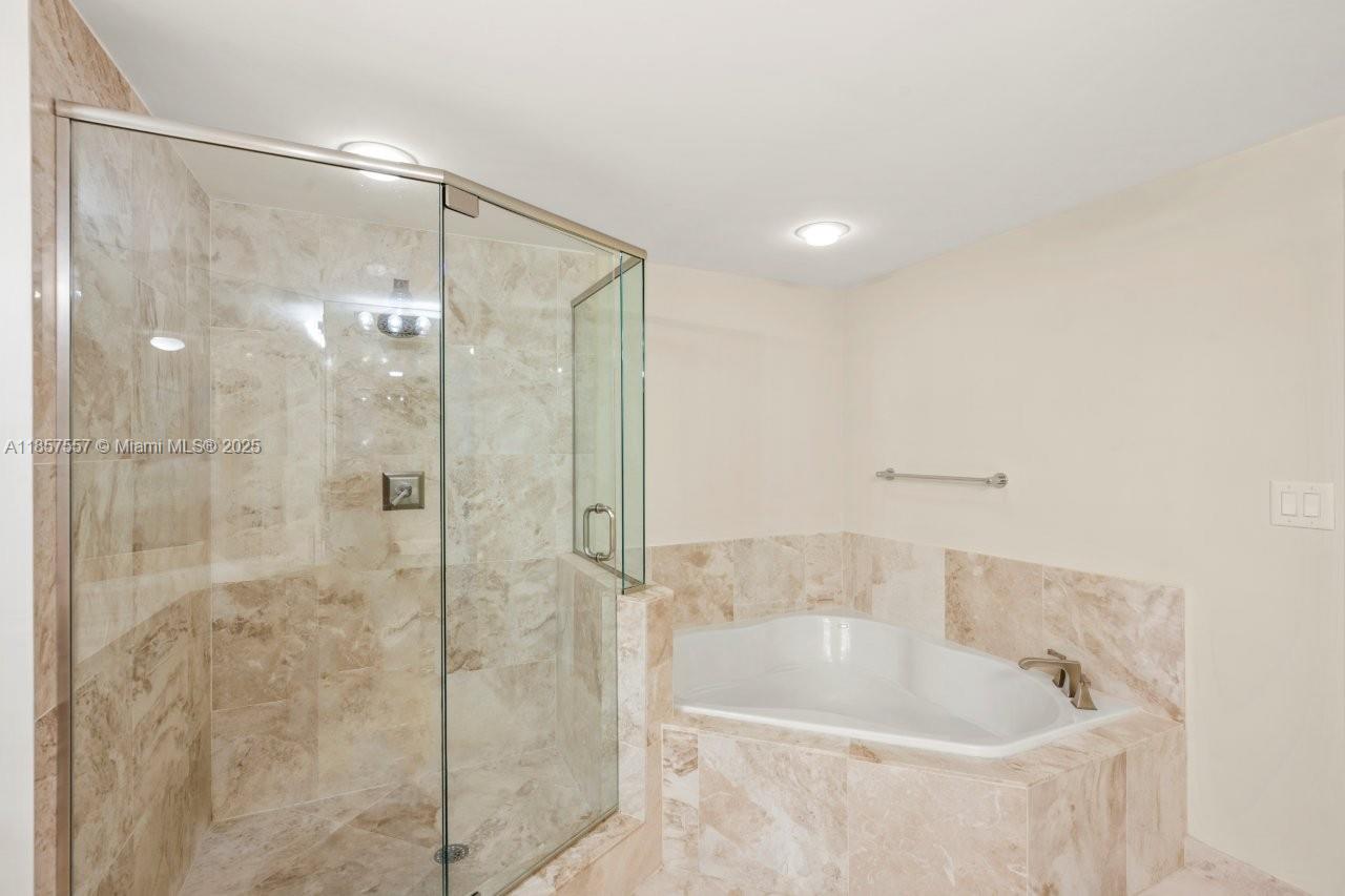 510 NW 84 Ave # 423