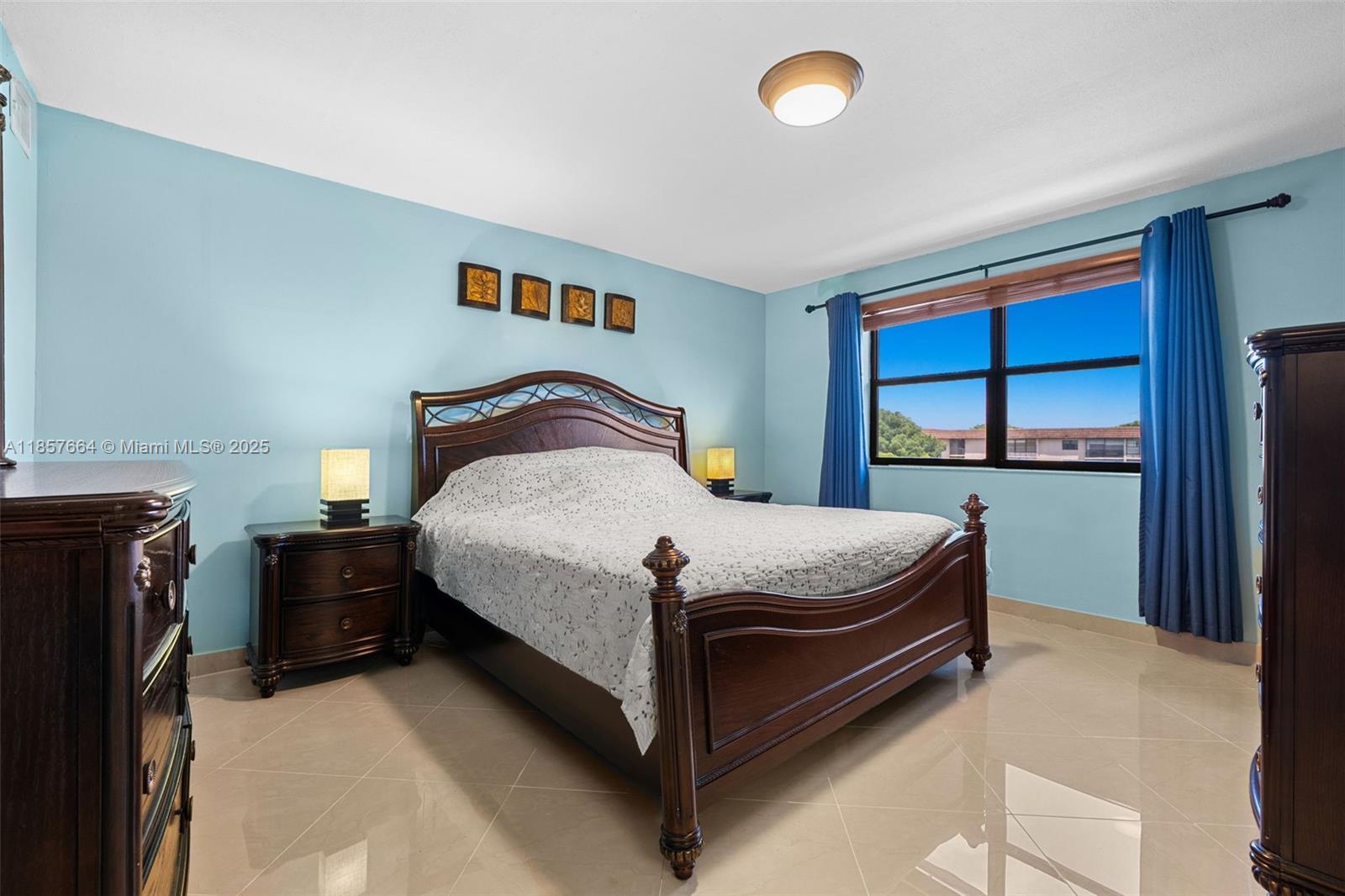 4970 E Sabal Palm Blvd # 403