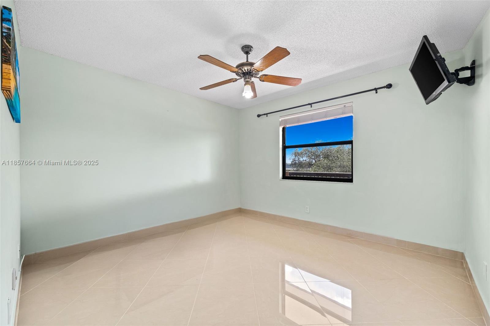 4970 E Sabal Palm Blvd # 403