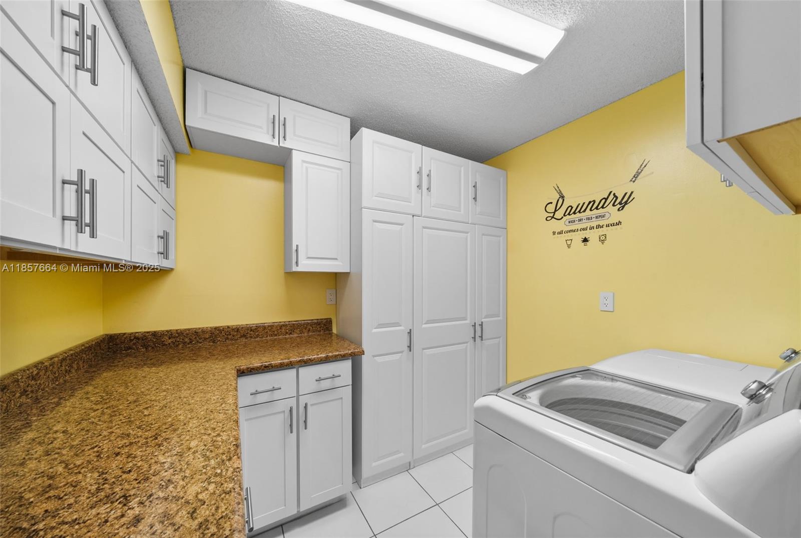 4970 E Sabal Palm Blvd # 403