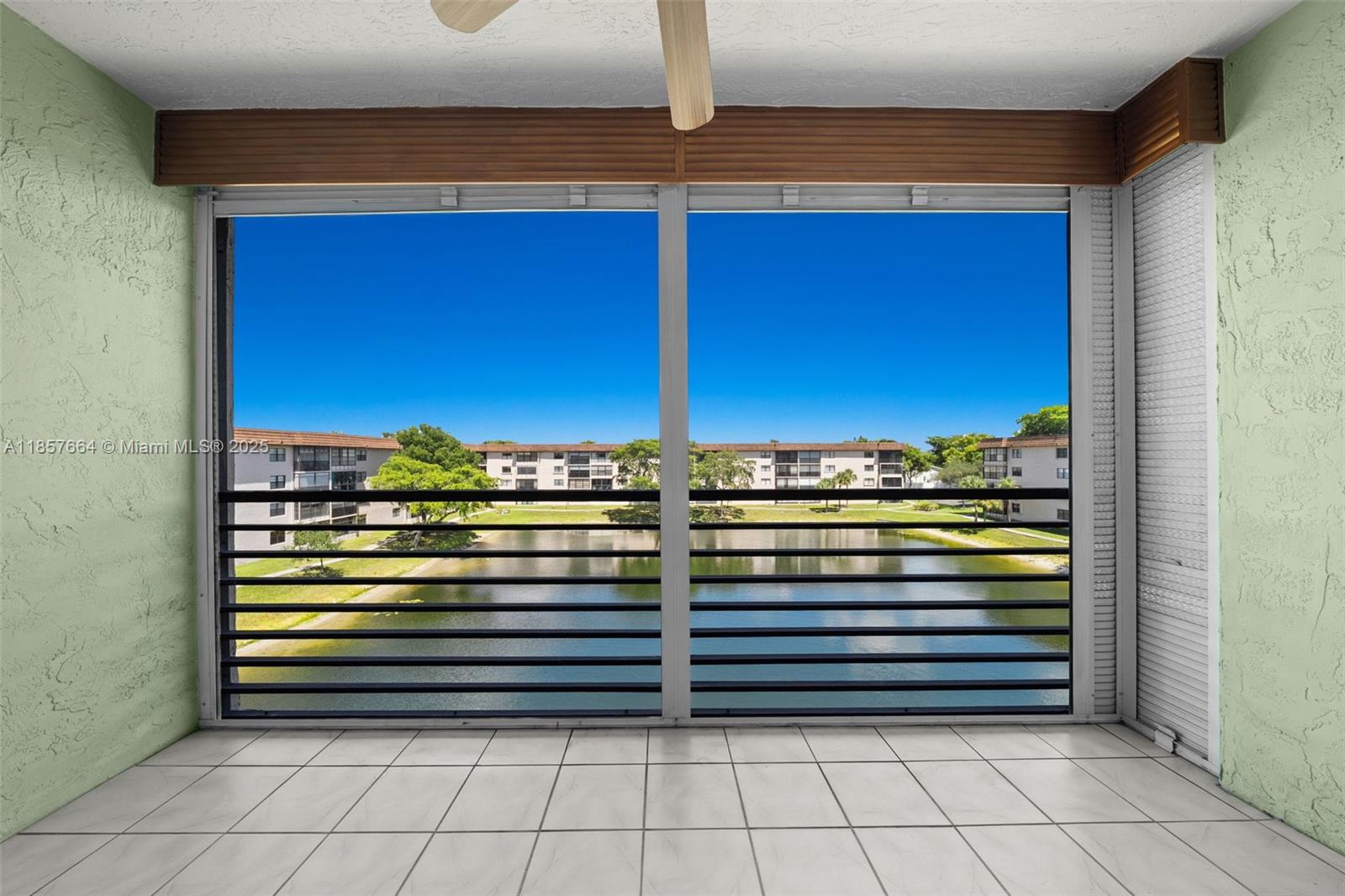 4970 E Sabal Palm Blvd # 403