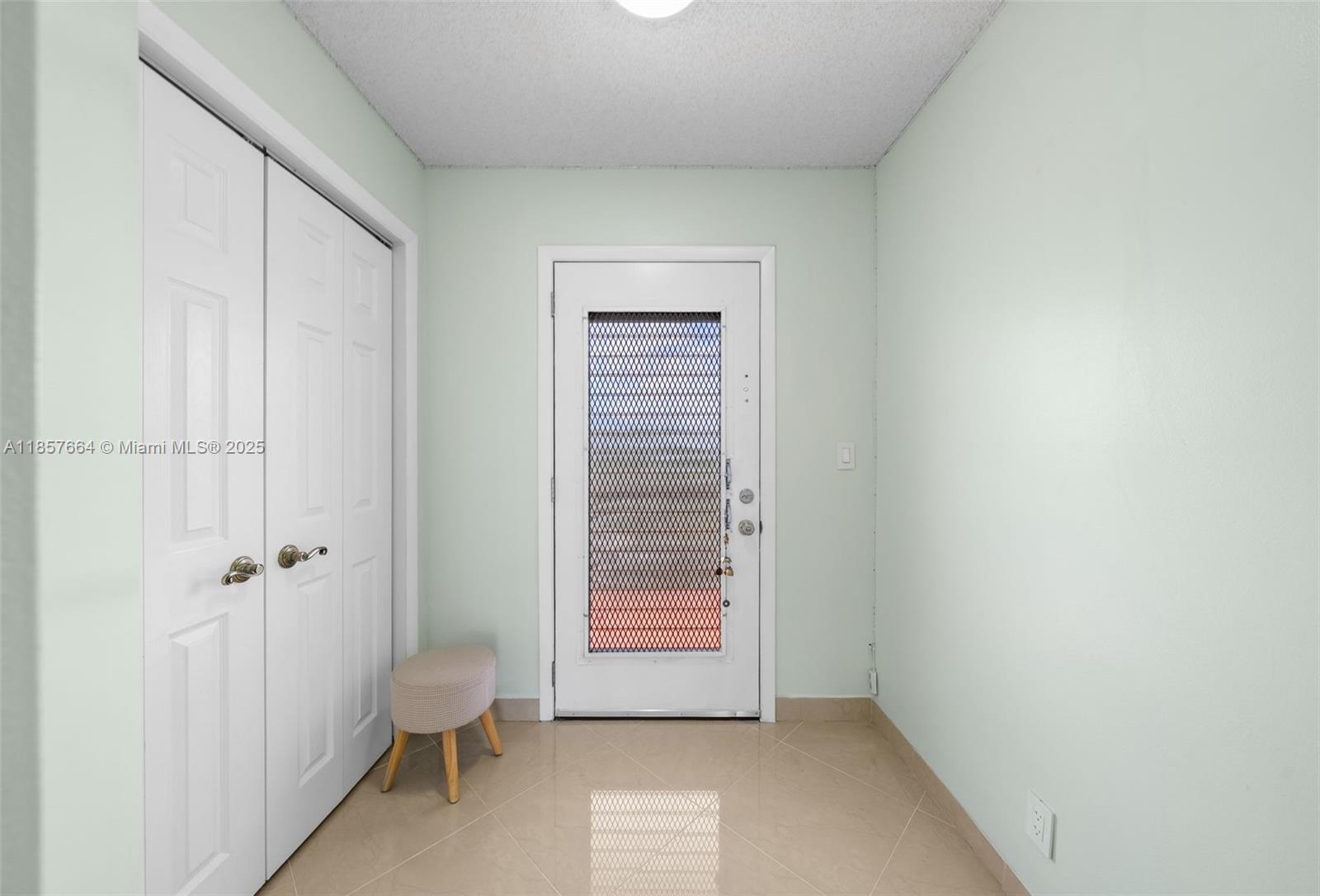 4970 E Sabal Palm Blvd # 403