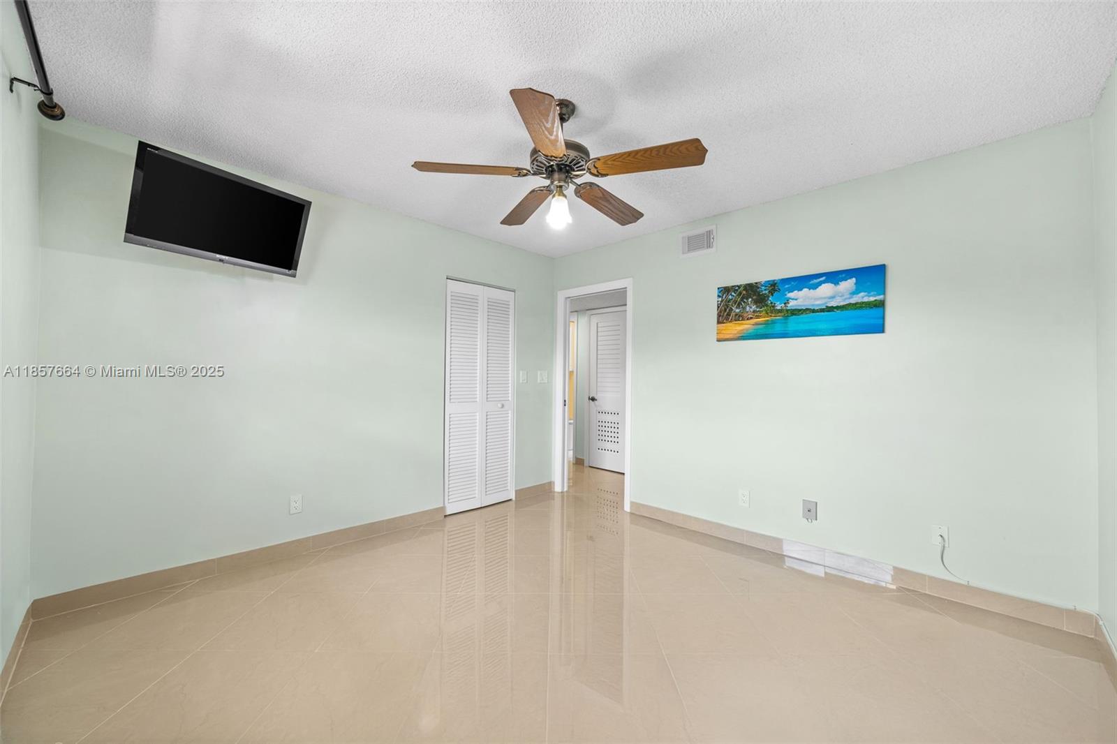 4970 E Sabal Palm Blvd # 403