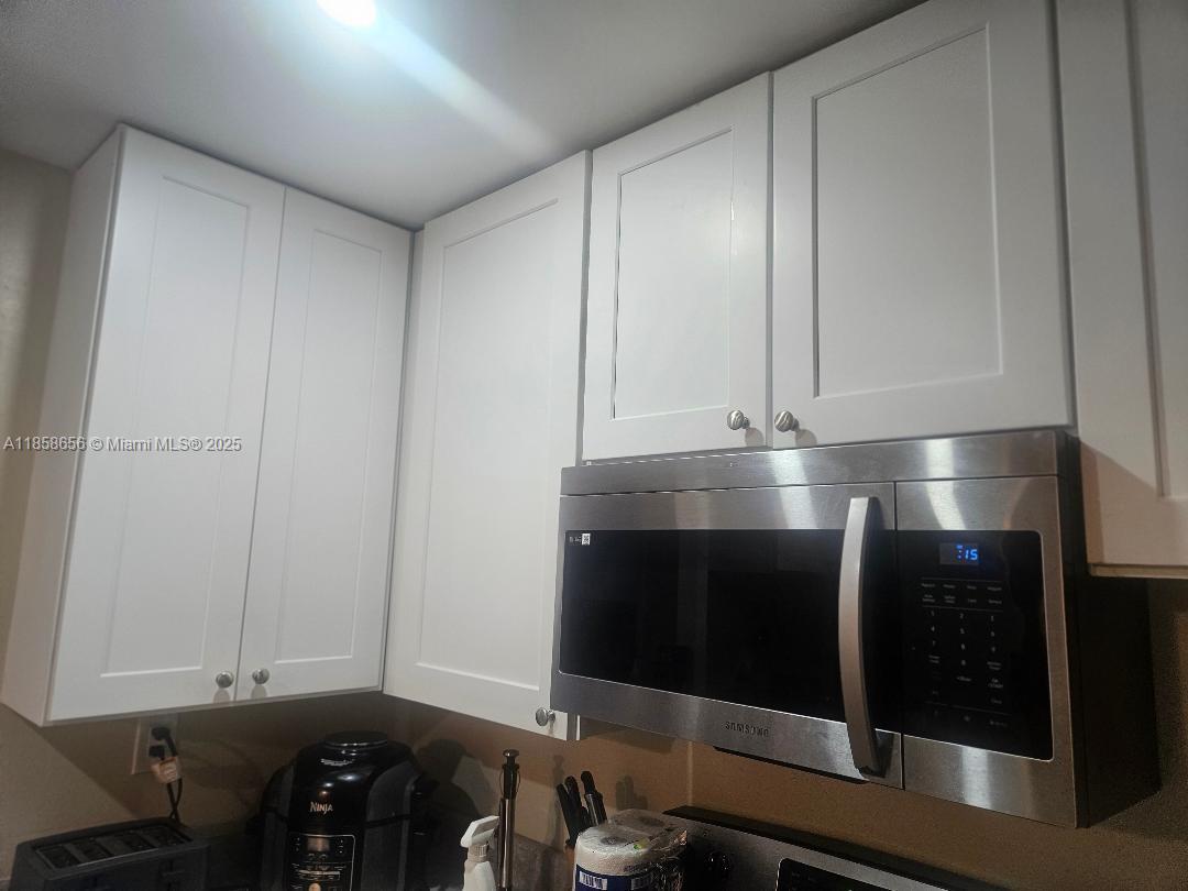 404 NW 68th Ave # 405