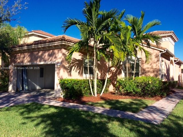 1211 NE 37th Ave