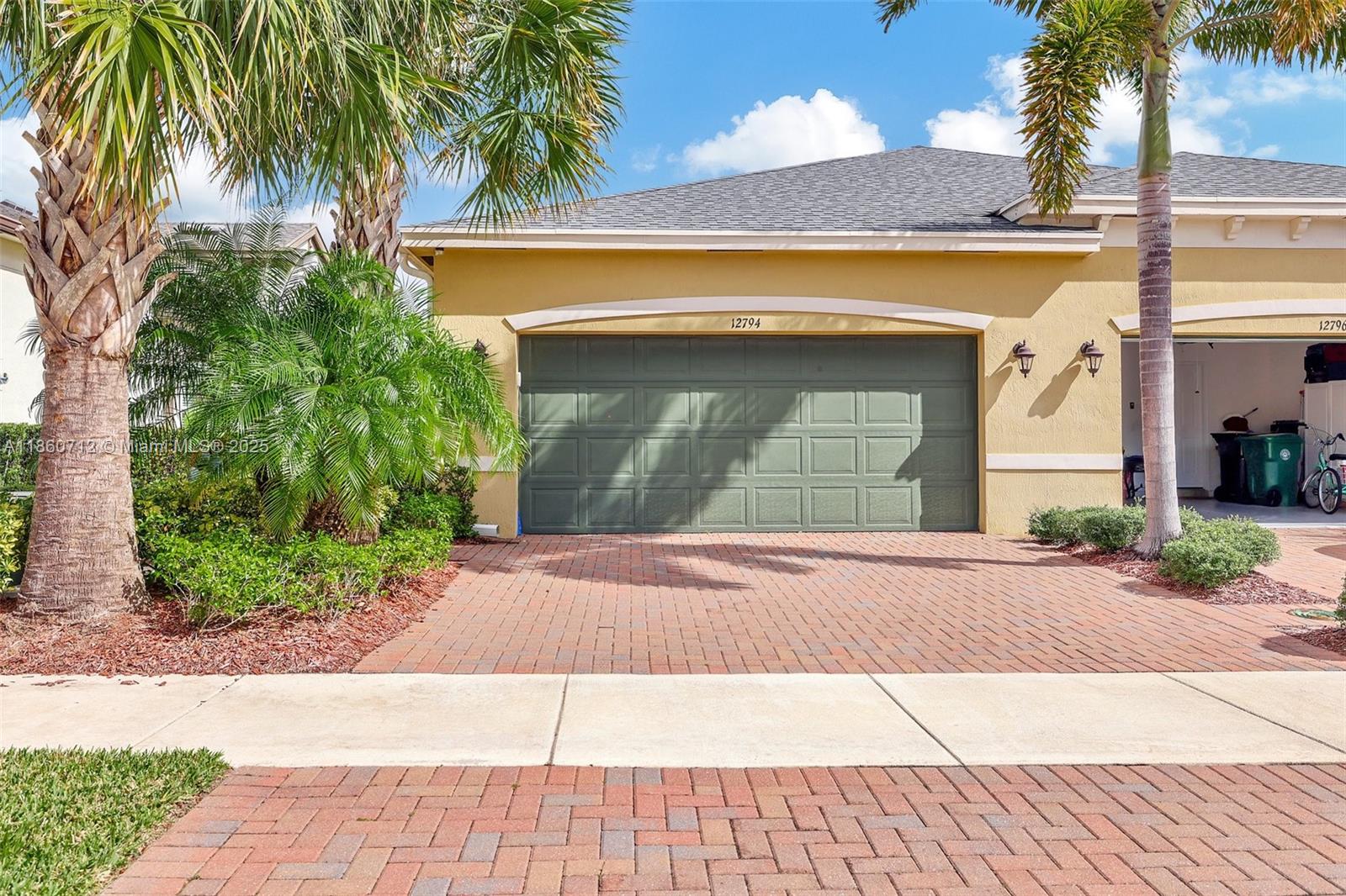 12794 SW Lake Fern Cir, Port St. Lucie