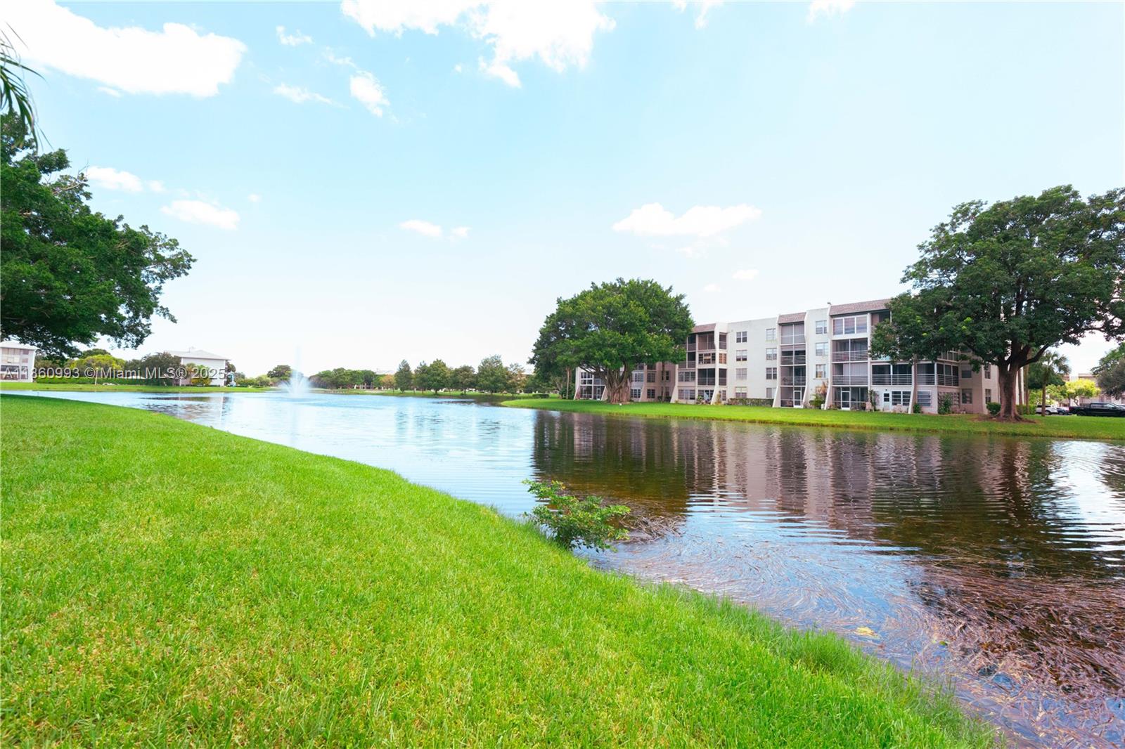 9420 Poinciana Pl # 210