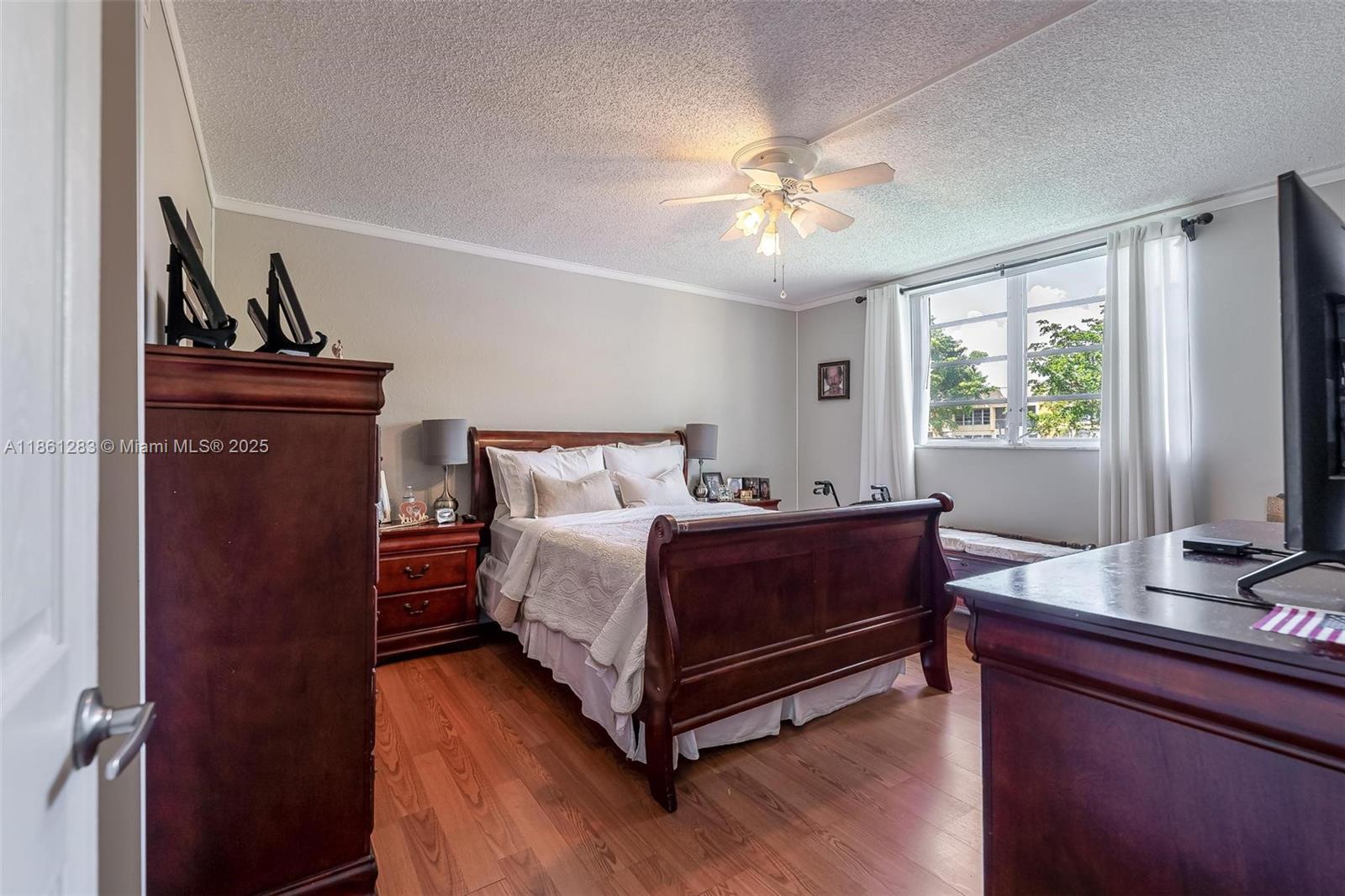 6021 NW 61st Ave # 212