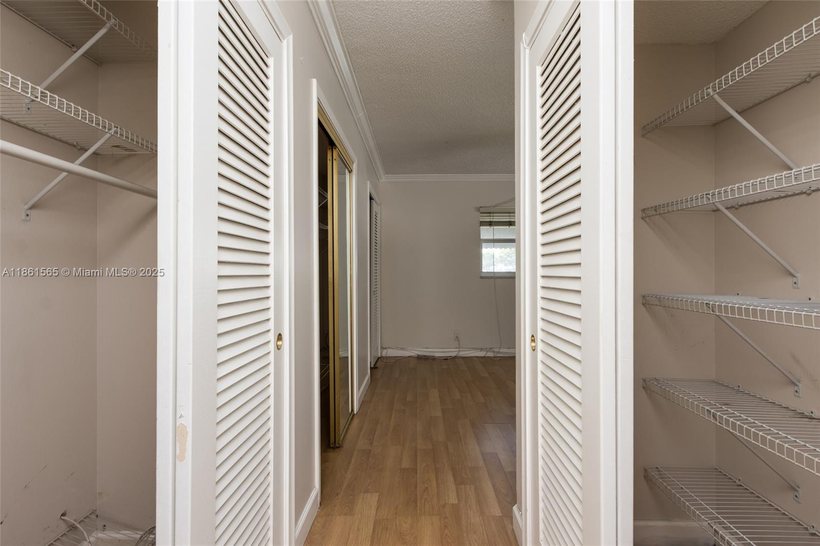 301 NE 14th Ave # 108
