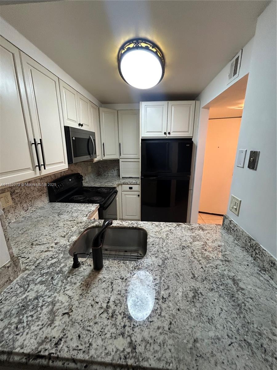 1350 River Reach Dr # 112