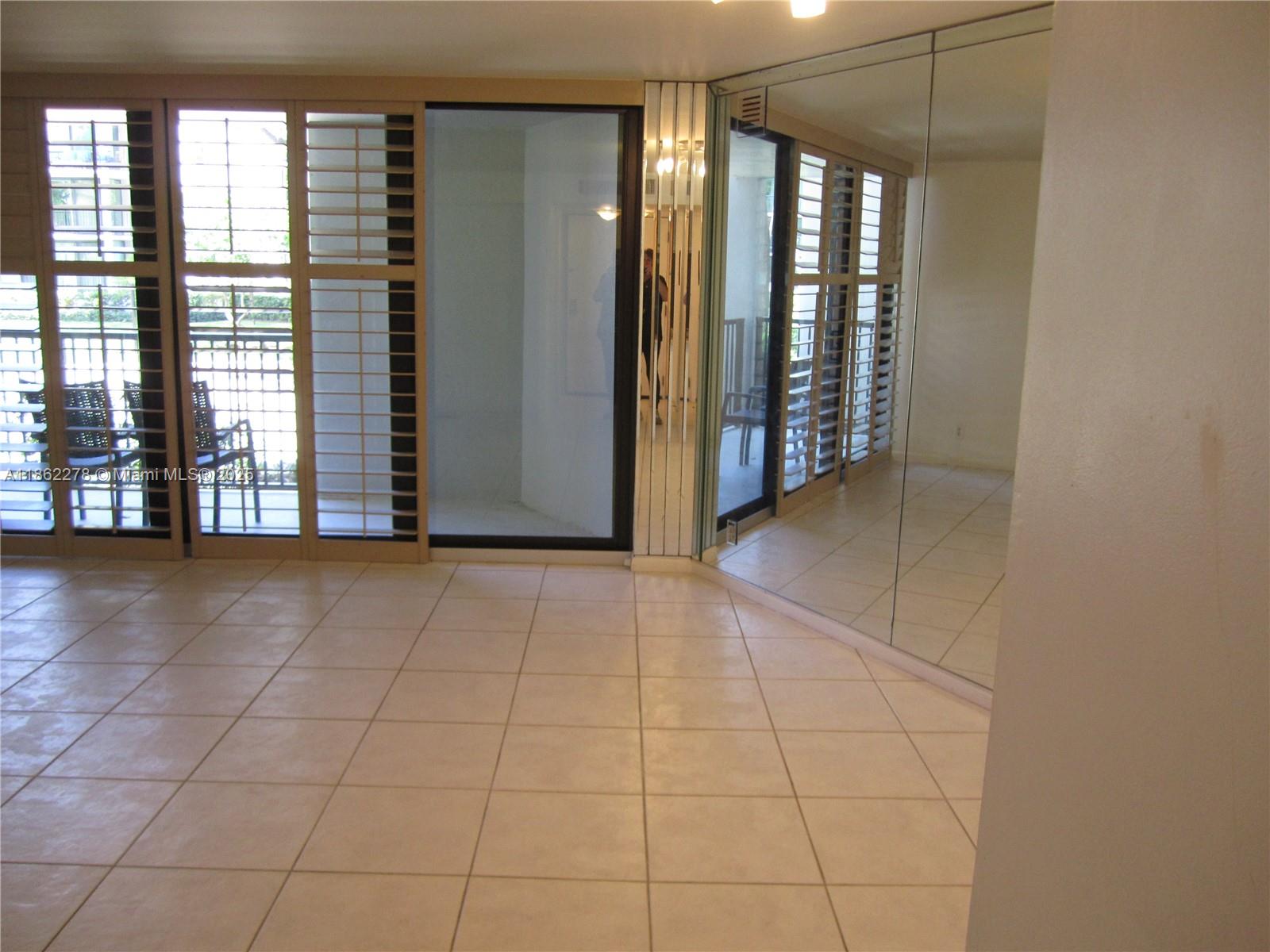 1350 River Reach Dr # 112