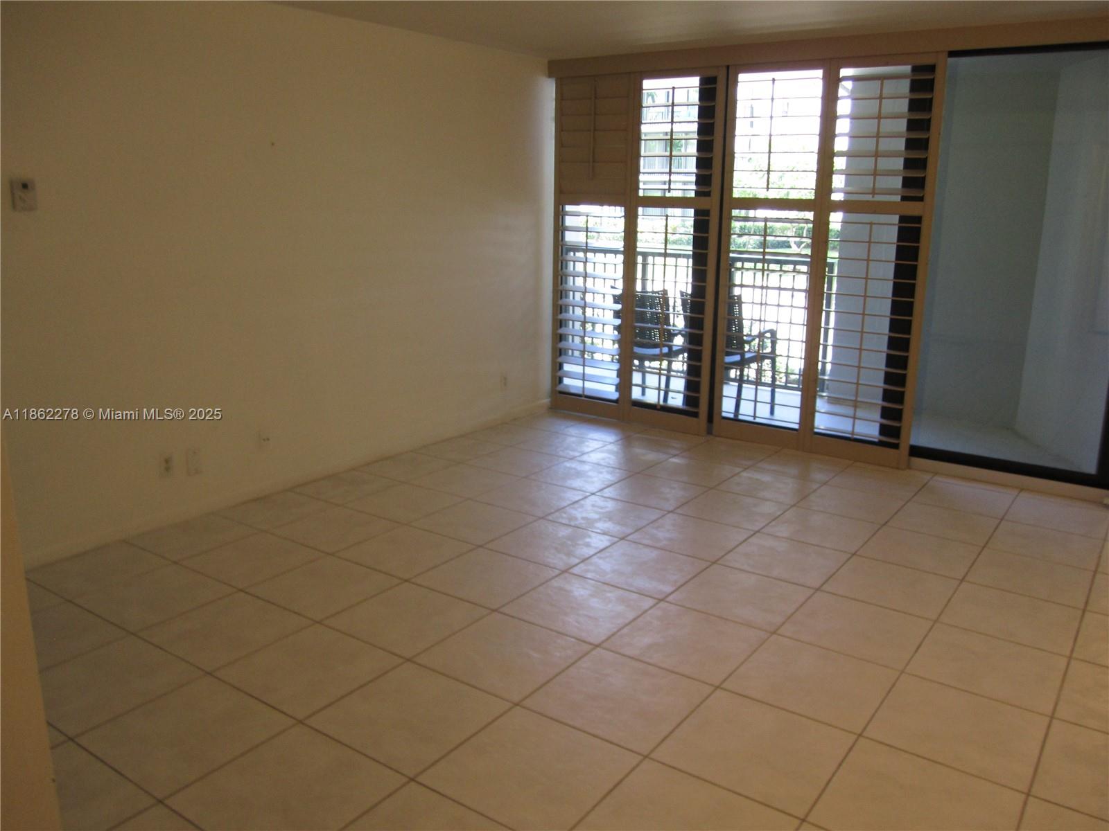1350 River Reach Dr # 112