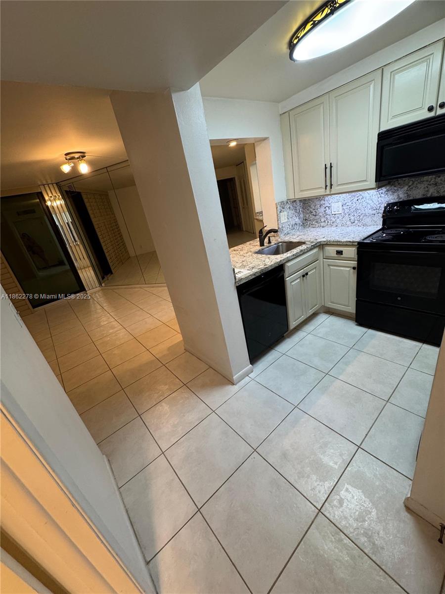 1350 River Reach Dr # 112
