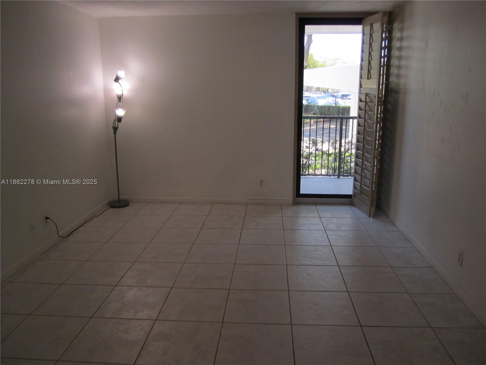 1350 River Reach Dr # 112