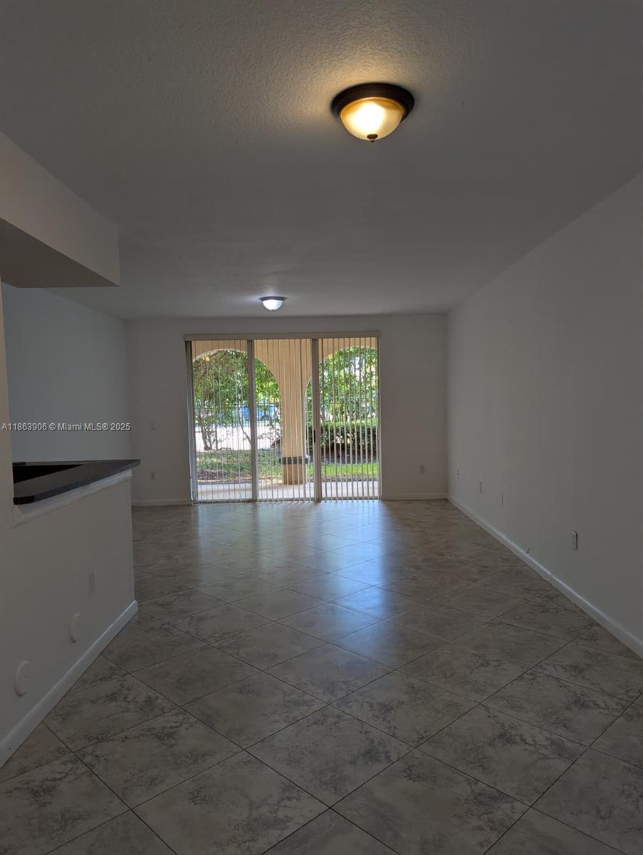 2578 Centergate Dr # 102