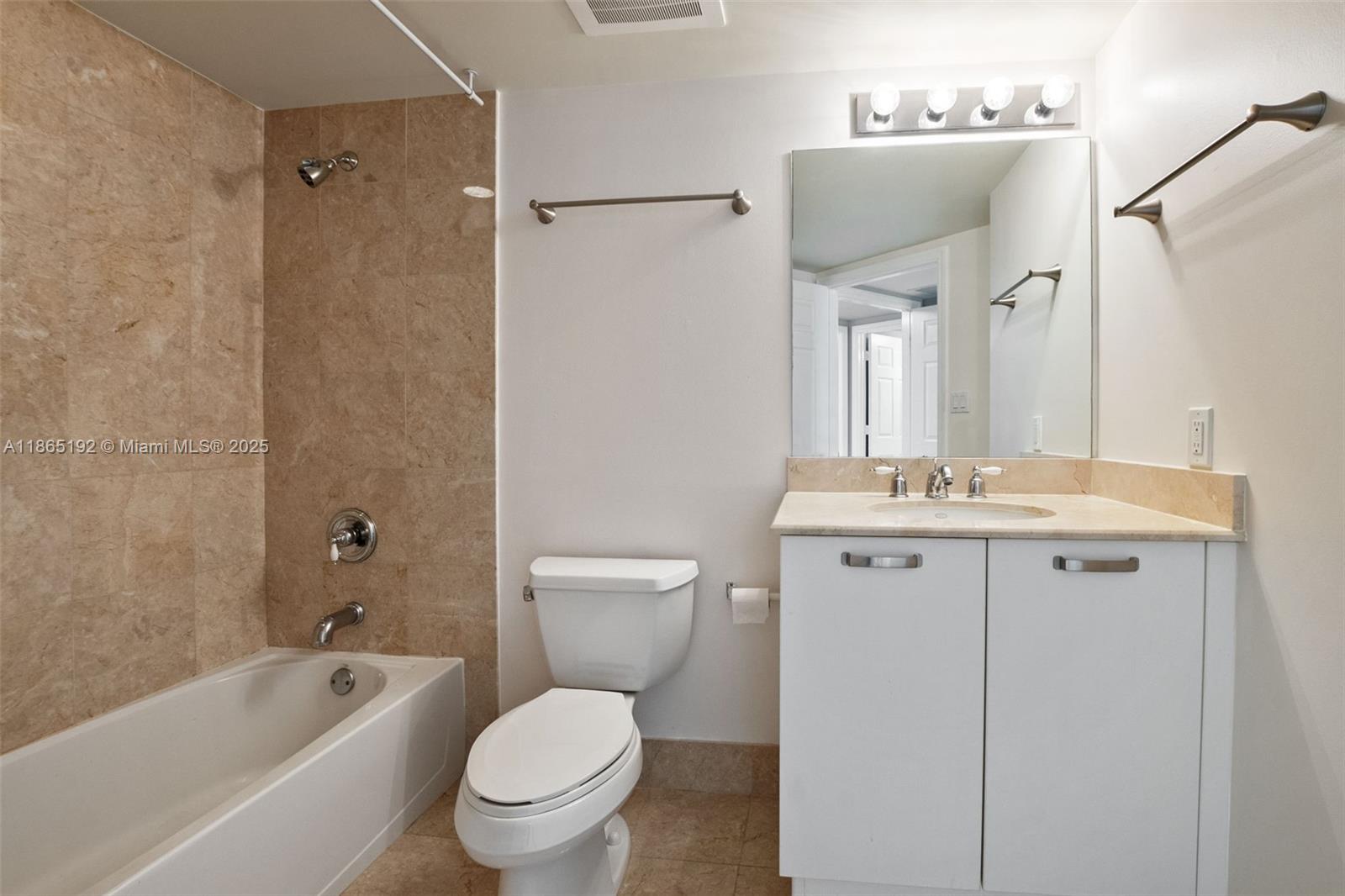 2001 N Ocean Blvd # 701