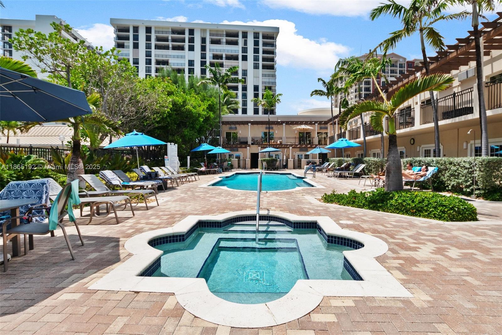 2001 N Ocean Blvd # 701