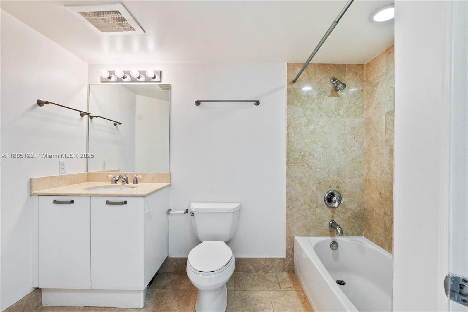 2001 N Ocean Blvd # 701