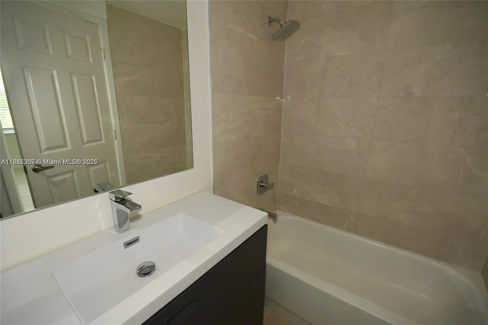 781 SW 148th Ave # 1503