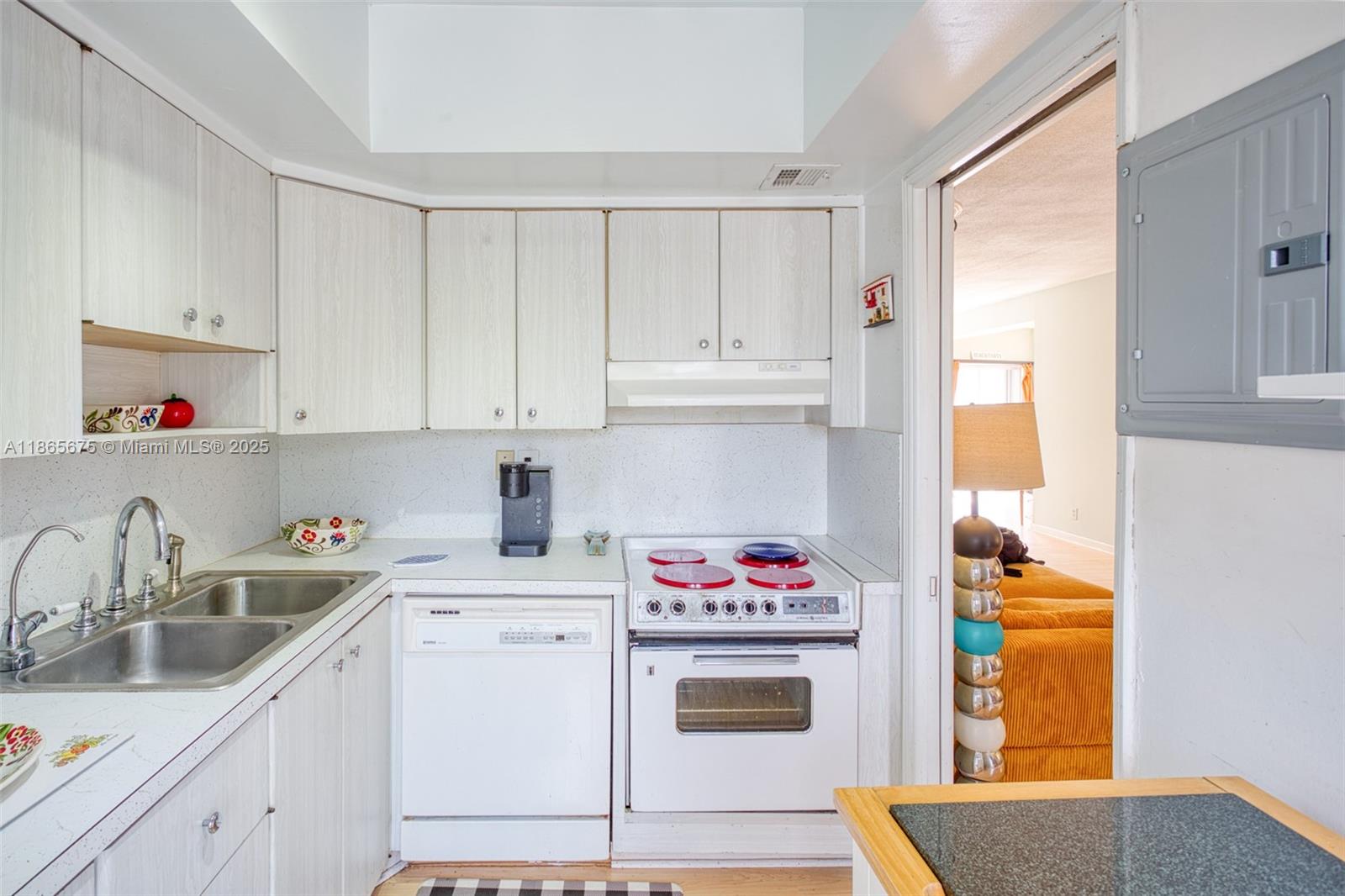 1967 S Ocean Blvd # 202