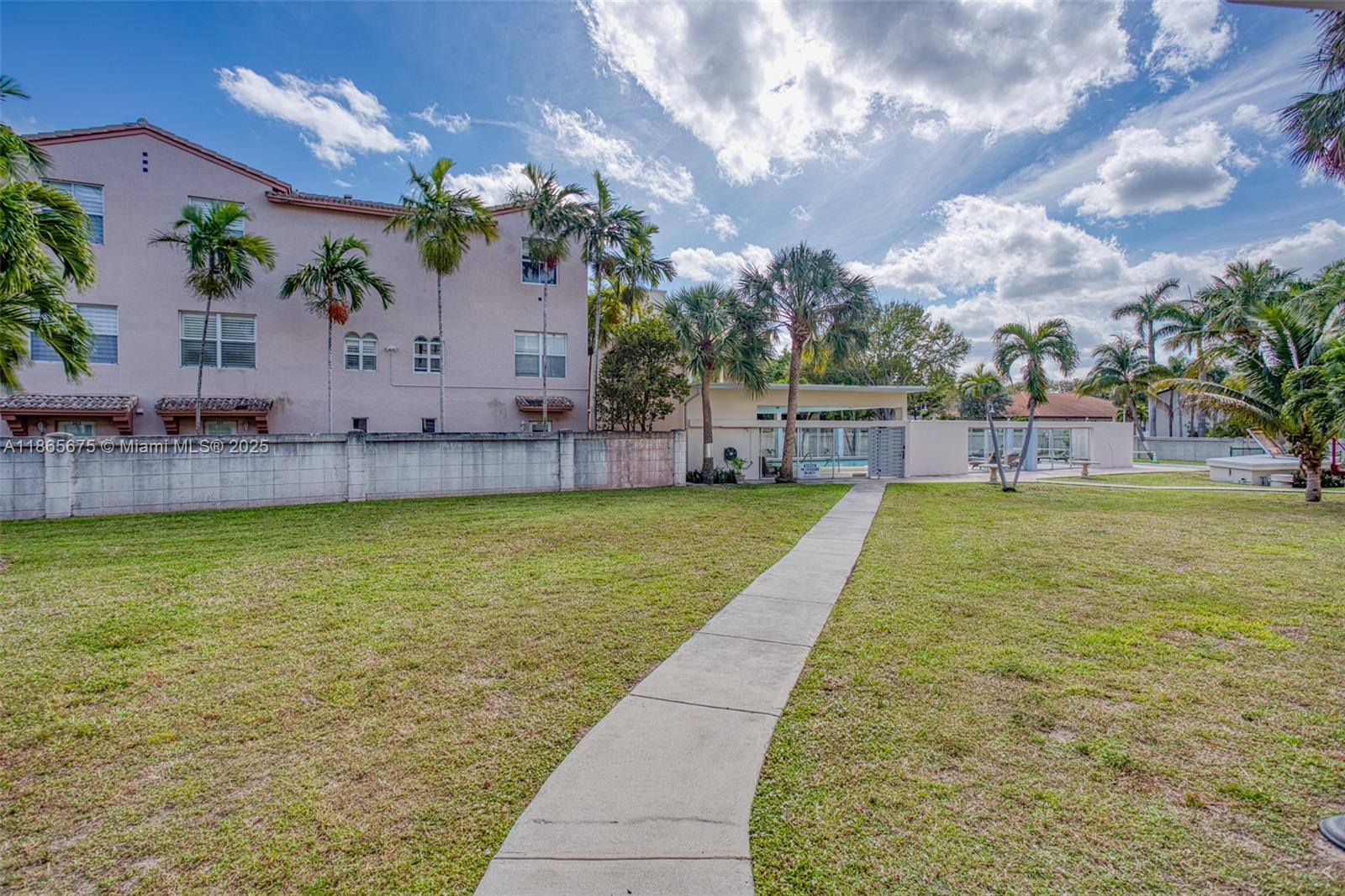 1967 S Ocean Blvd # 202