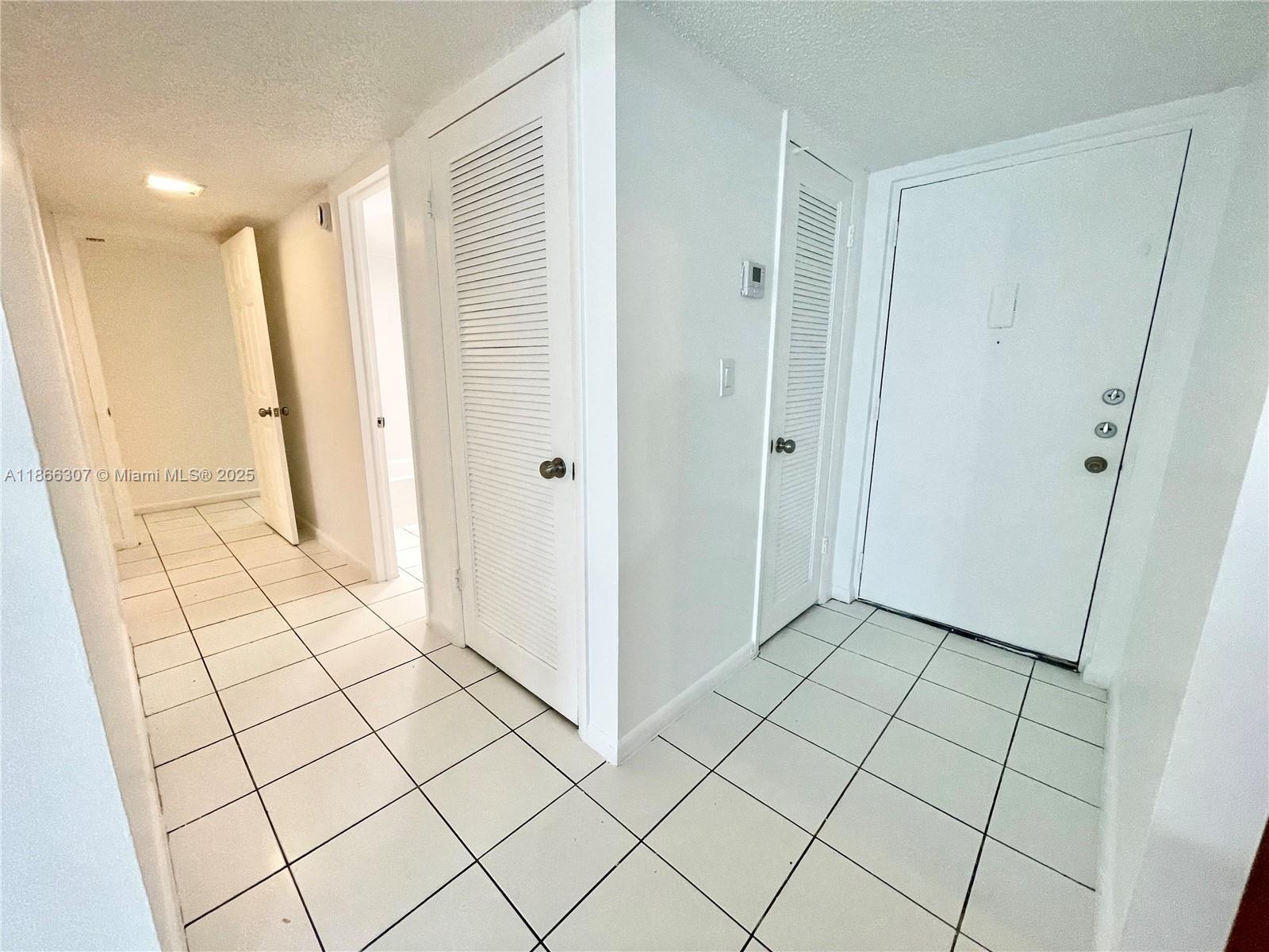 2320 S Cypress Bend Dr # 305